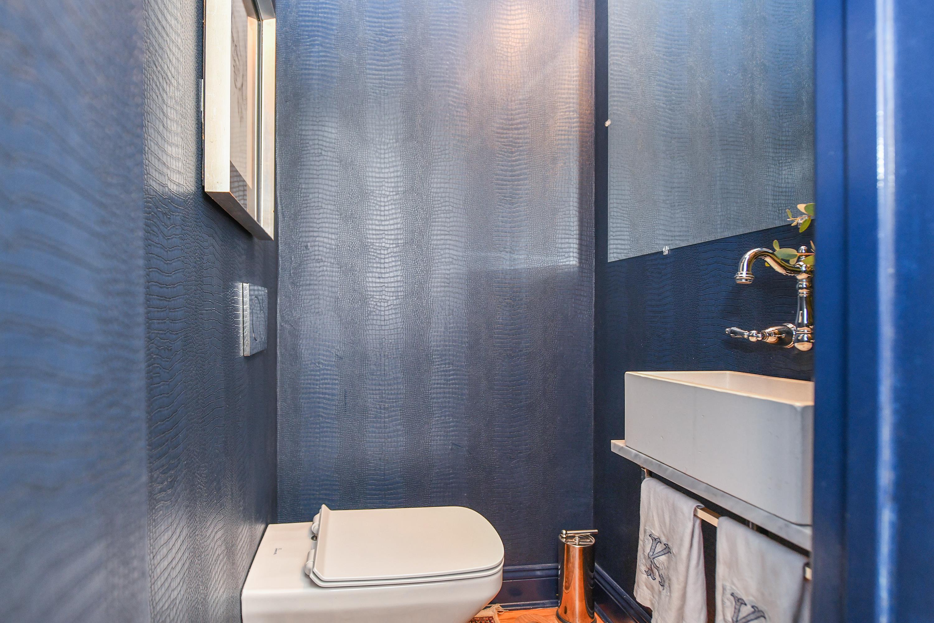 500 HUDSON ST Unit: 1B