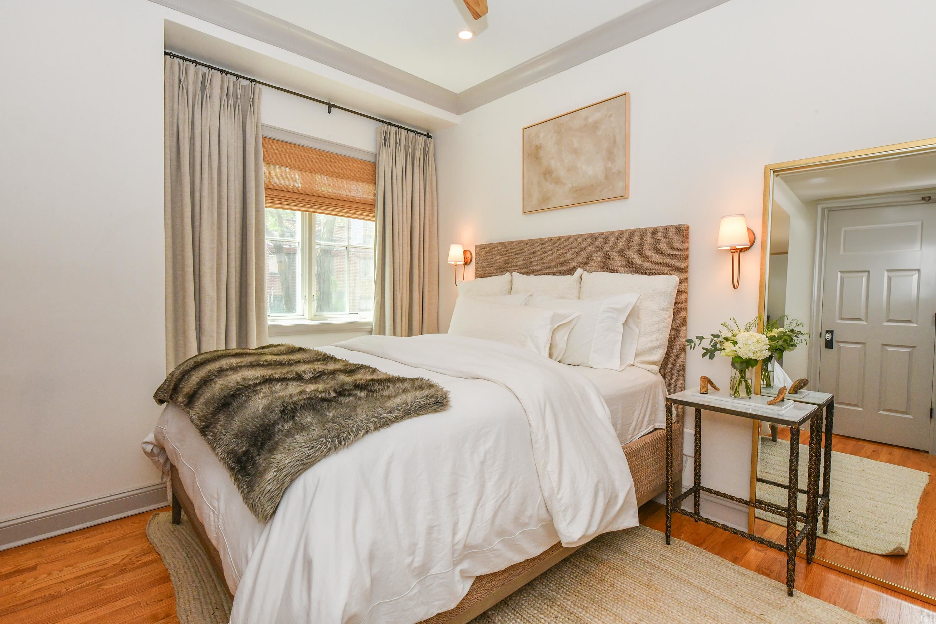500 HUDSON ST Unit: 1B