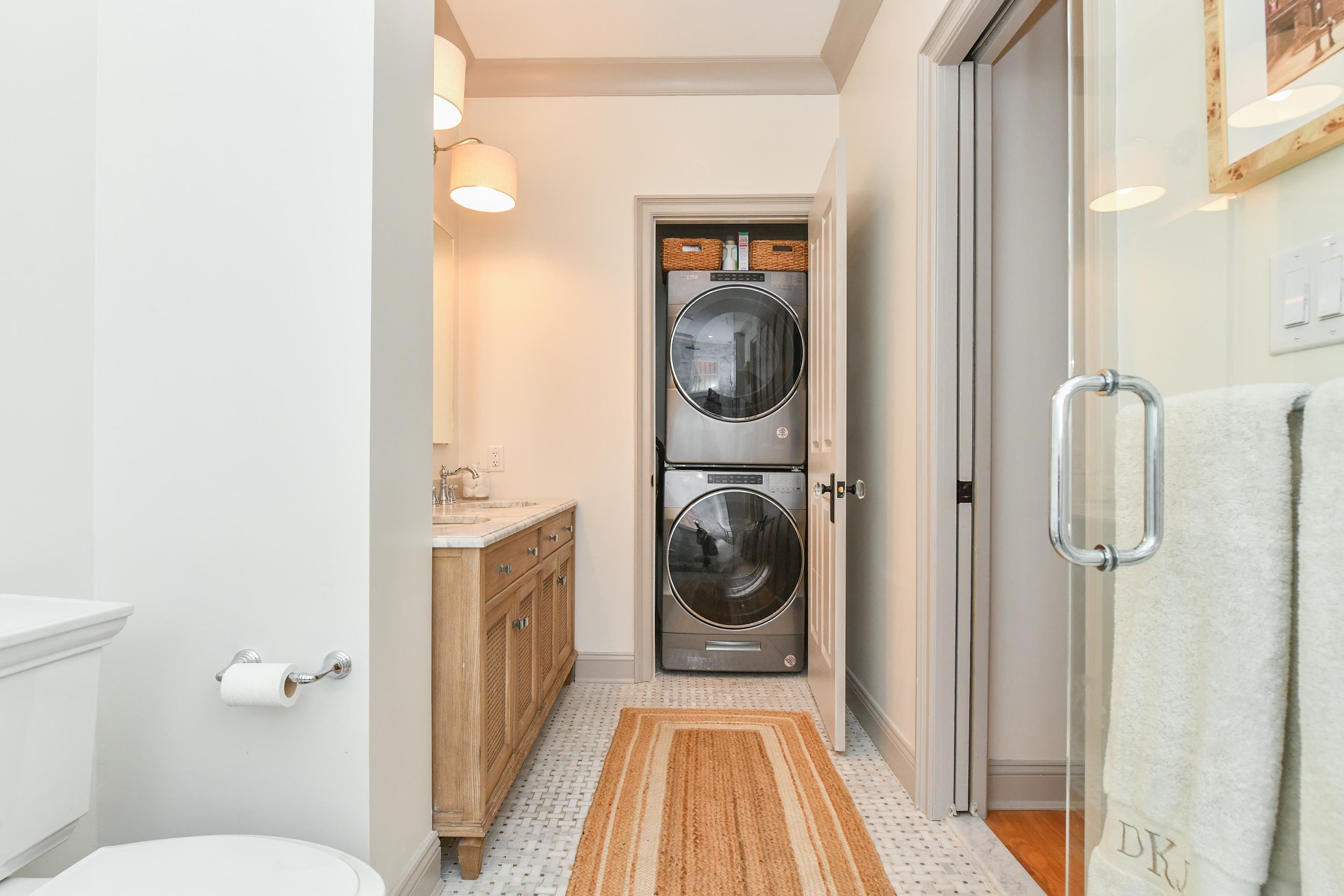 500 HUDSON ST Unit: 1B