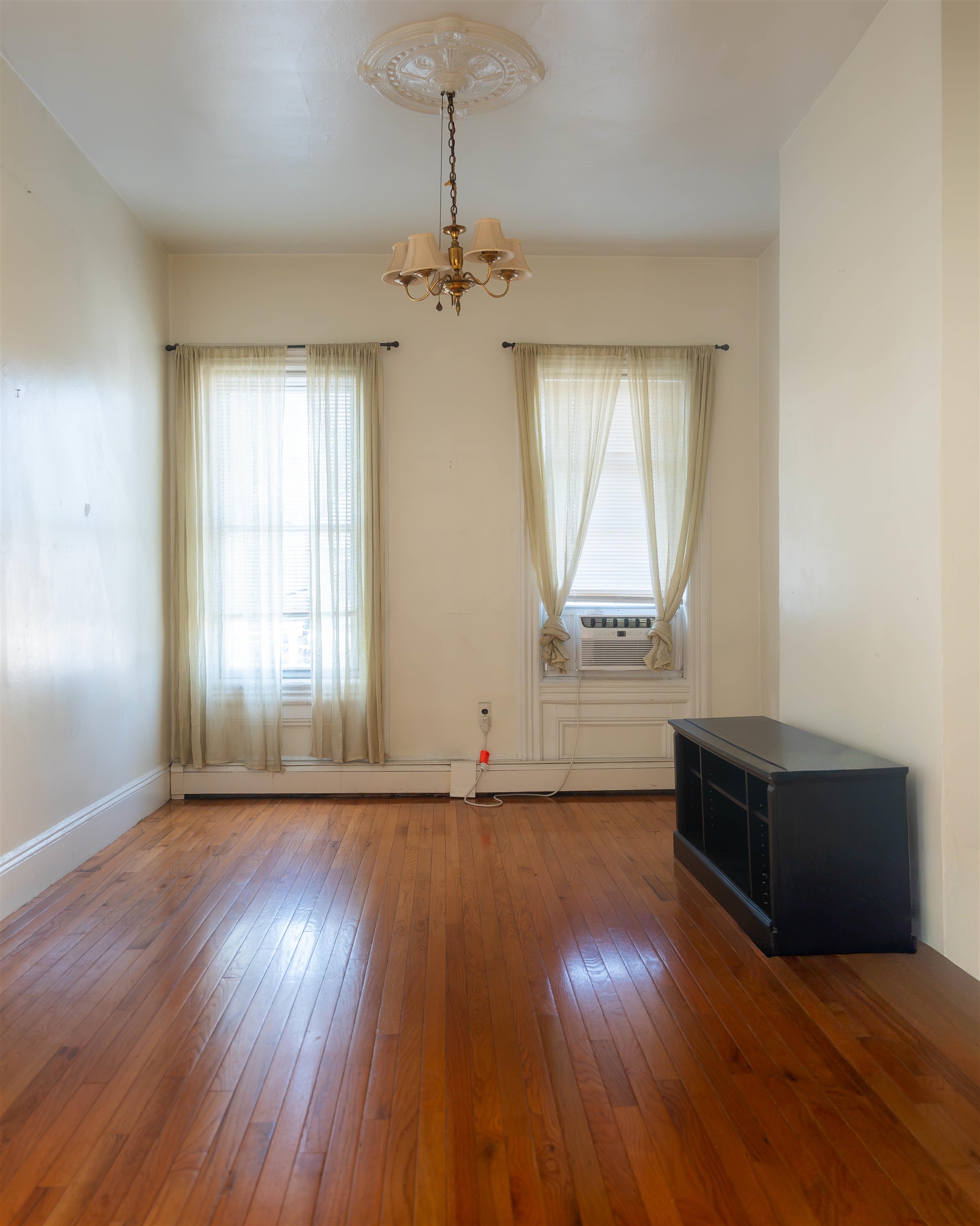 30 GARDNER AVE
