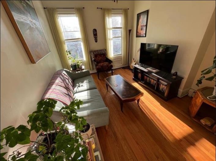30 GARDNER AVE