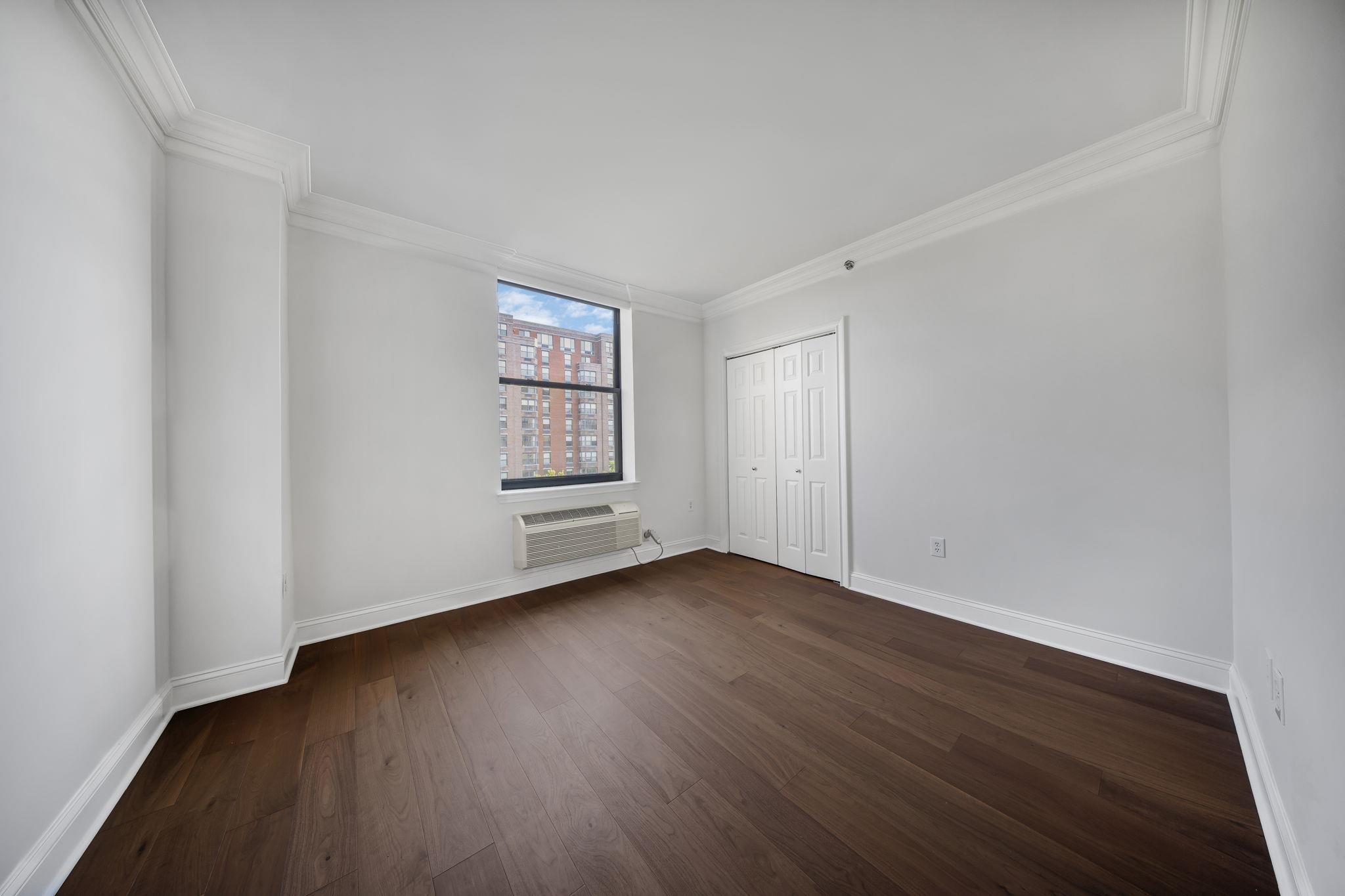 2 CONSTITUTION CT Unit: 707