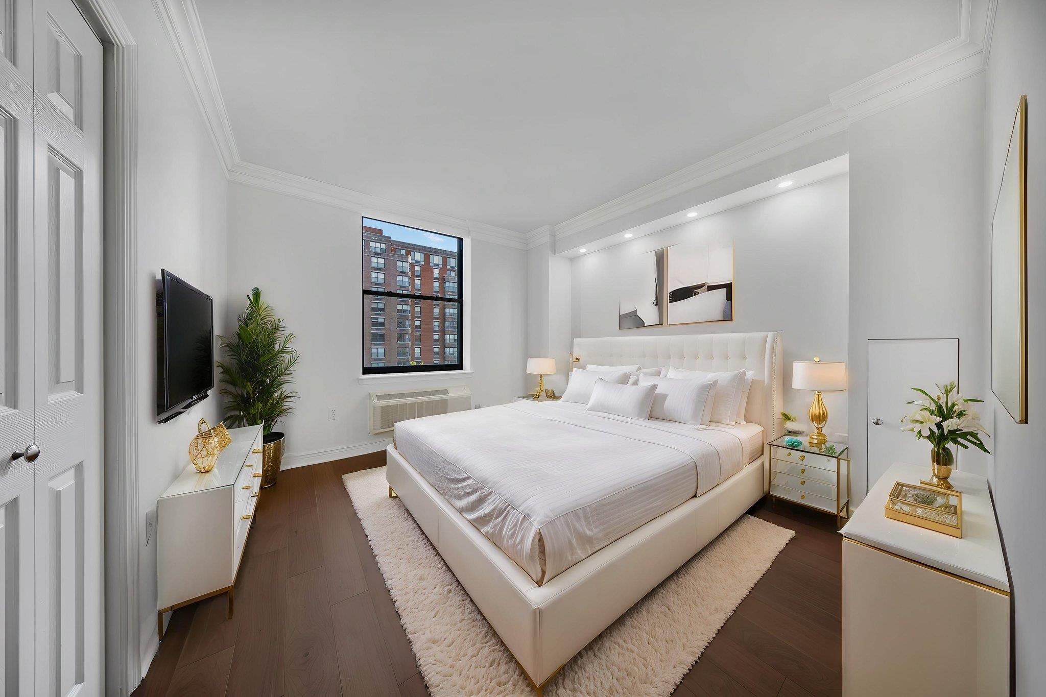 2 CONSTITUTION CT Unit: 707