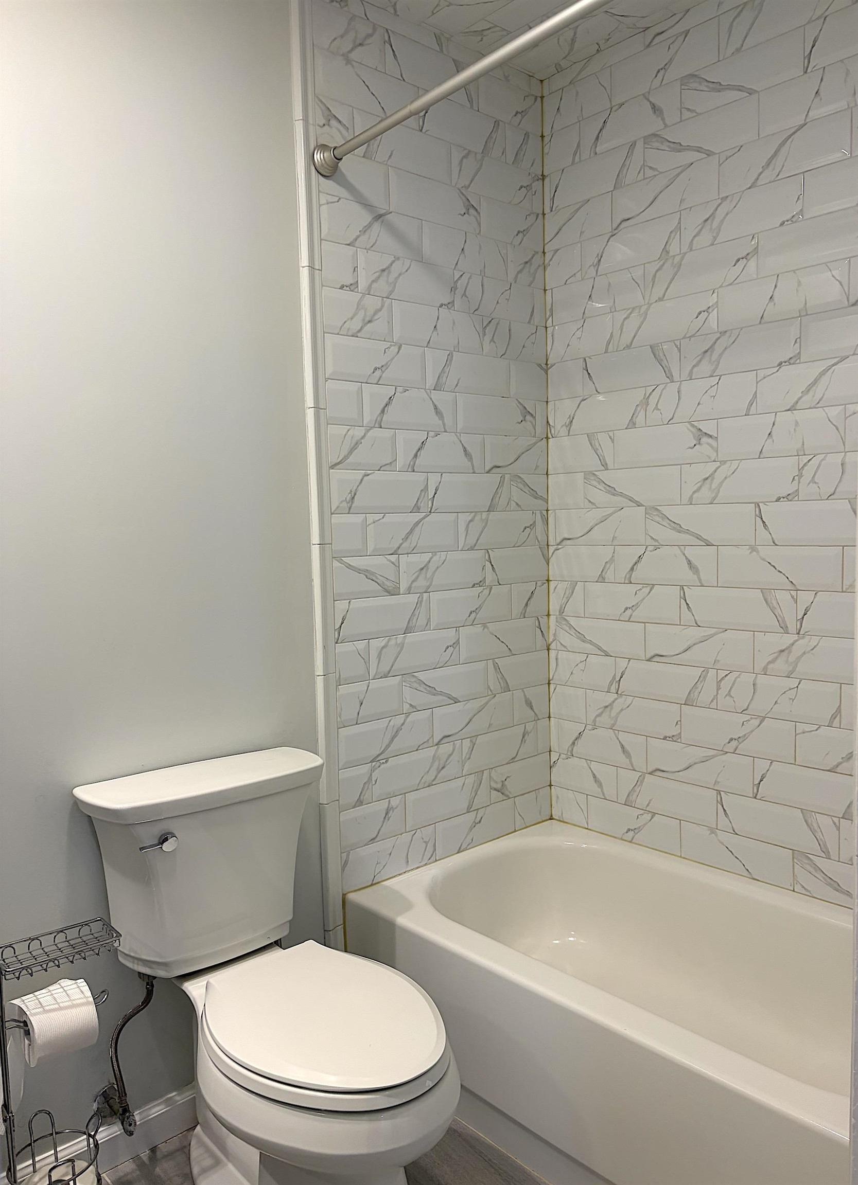 111 MAPLE ST Unit: 1