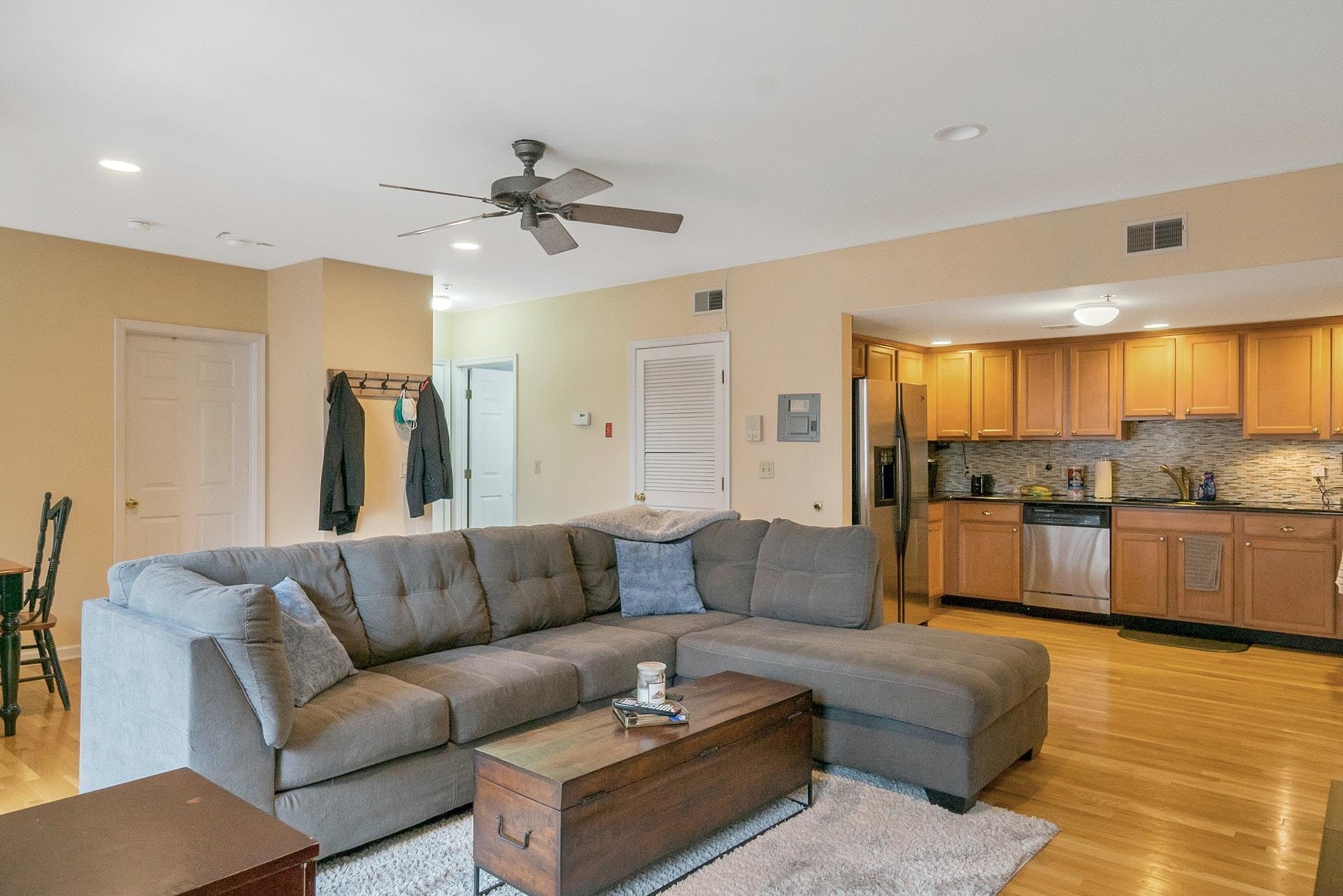 75 JEFFERSON ST Unit: 5