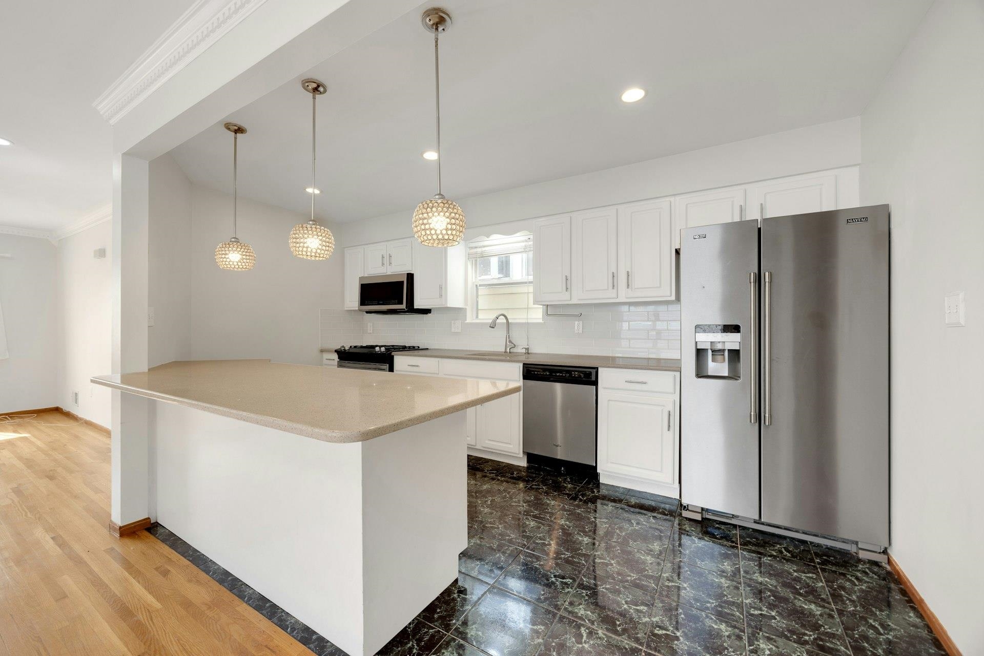 149 HOBART AVE