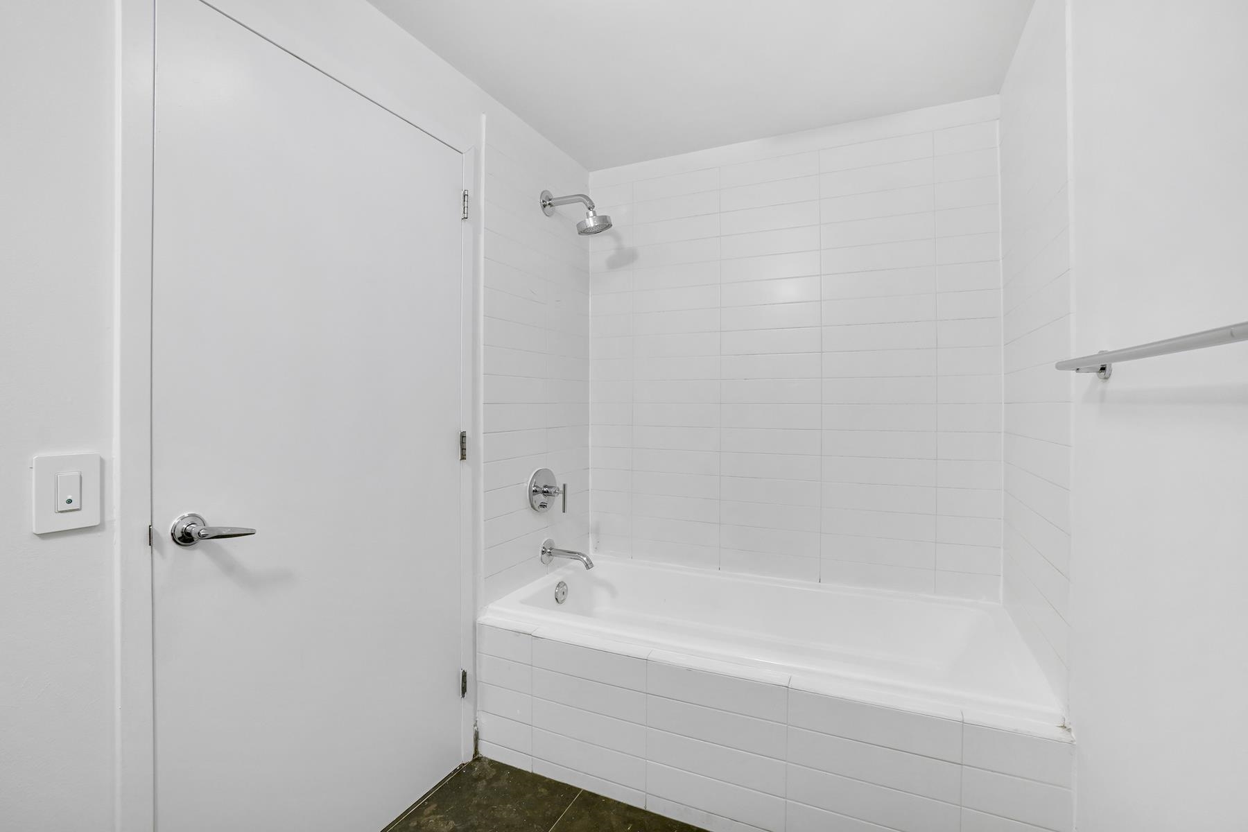 88 MORGAN ST Unit: 4708