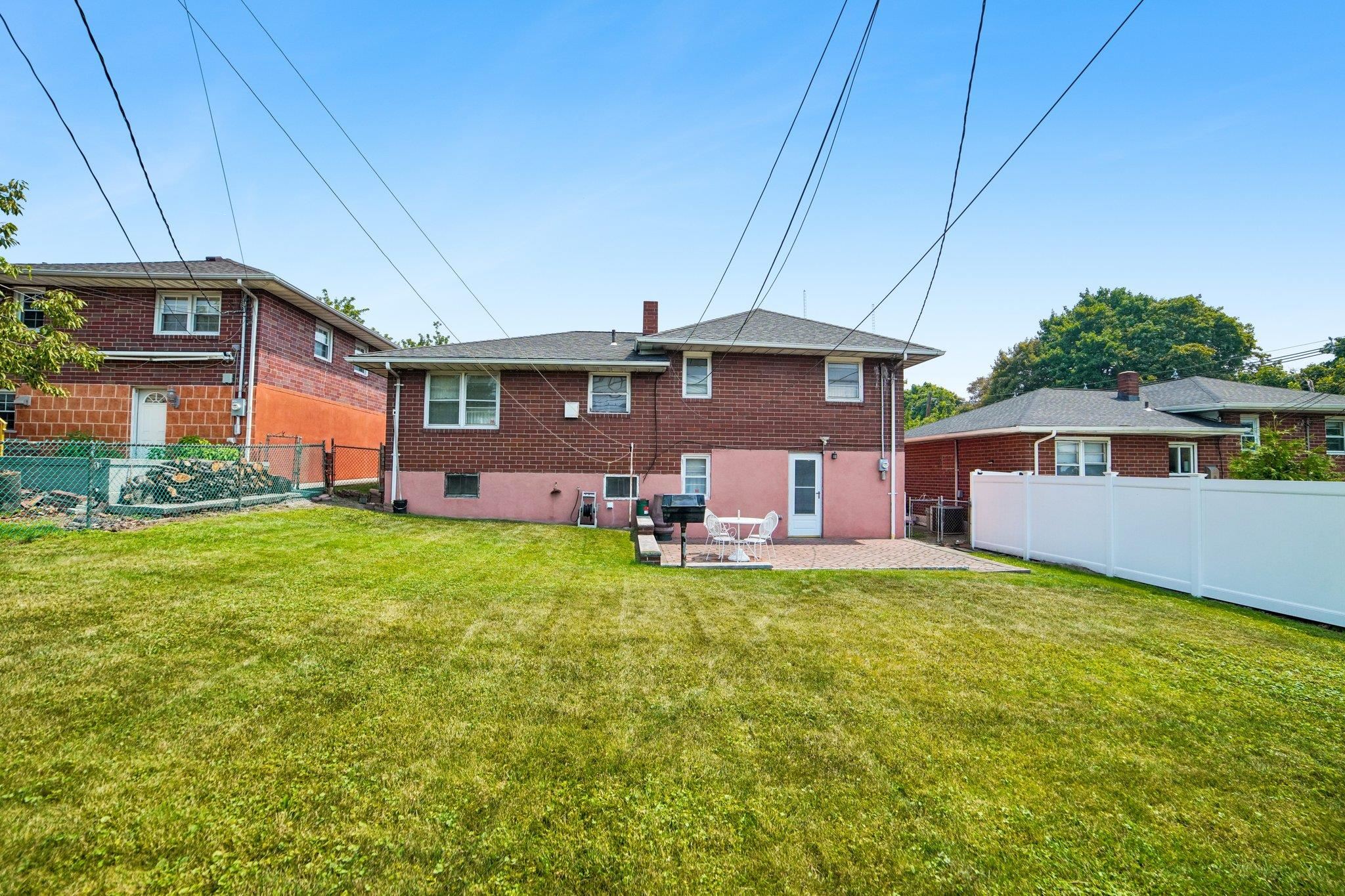 28 PIKEVIEW TERRACE