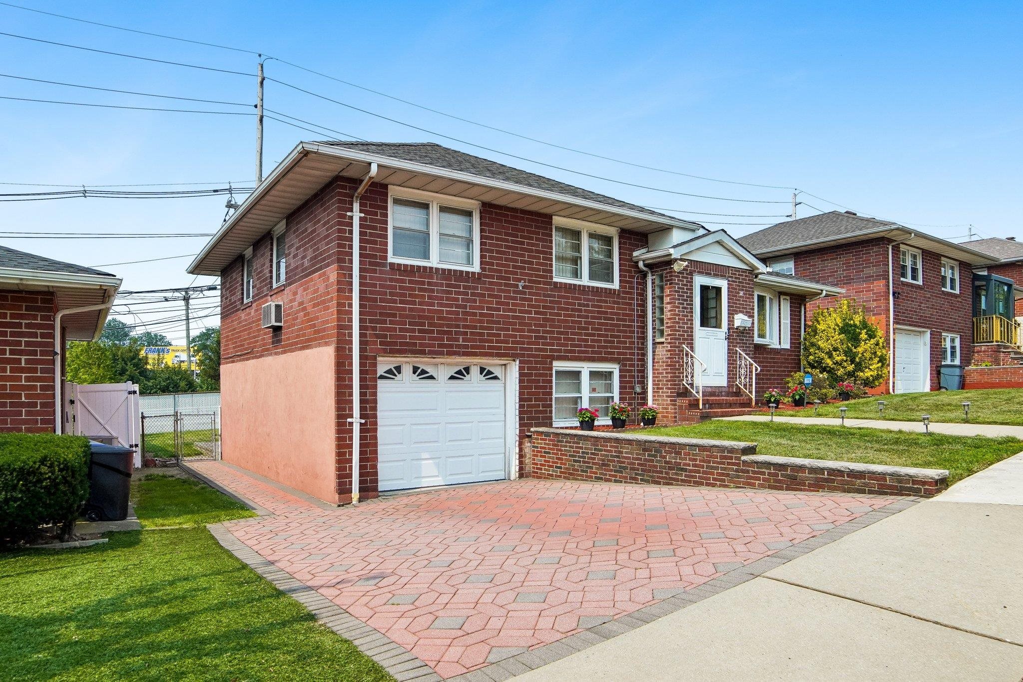 28 PIKEVIEW TERRACE