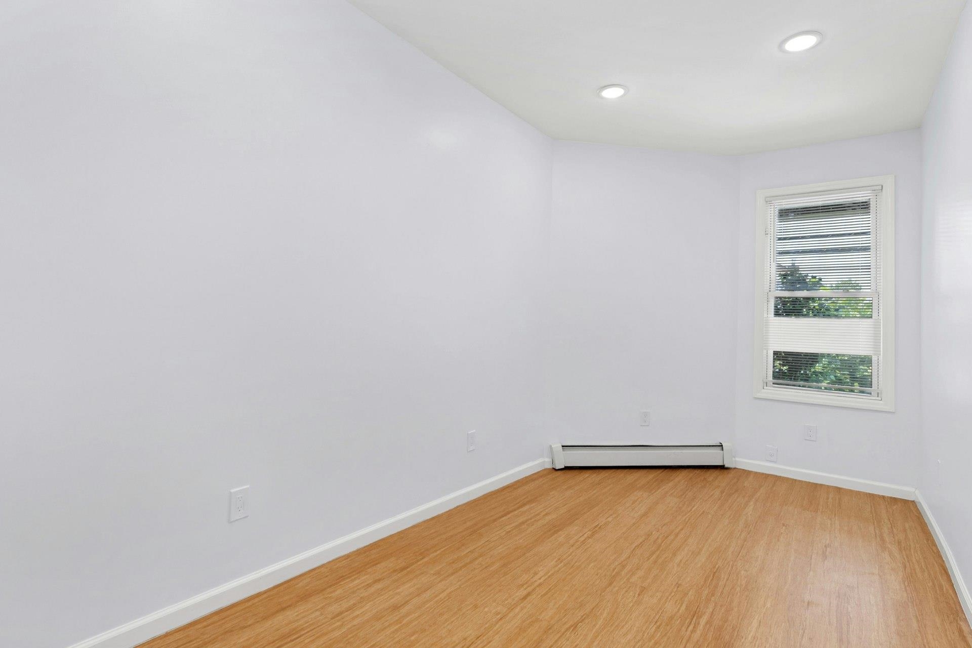 344 DANFORTH AVE Unit: Unit 1