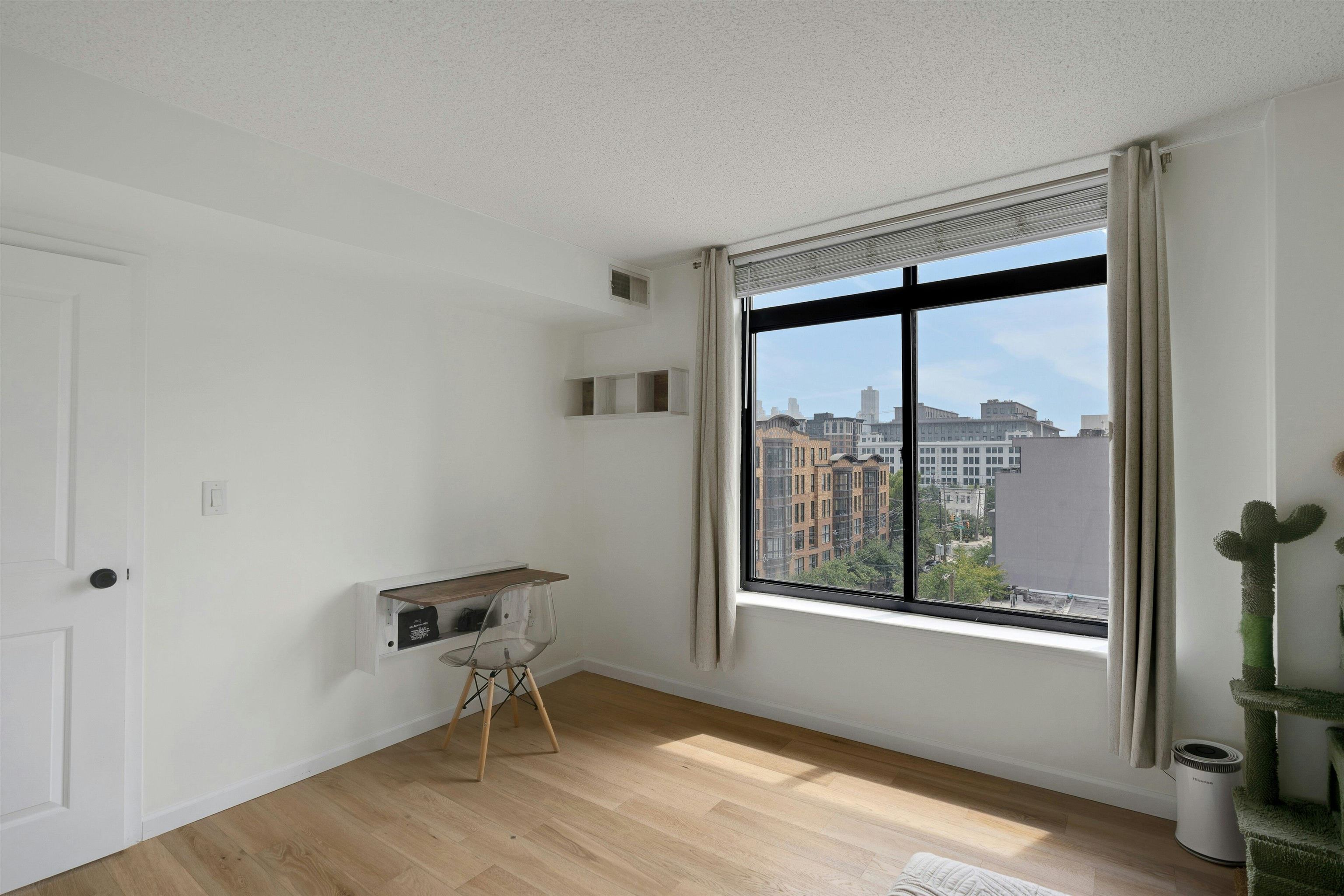 700 1ST ST Unit: 6H