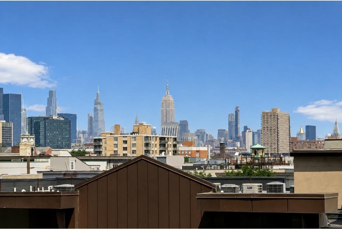 700 1ST ST Unit: 6H