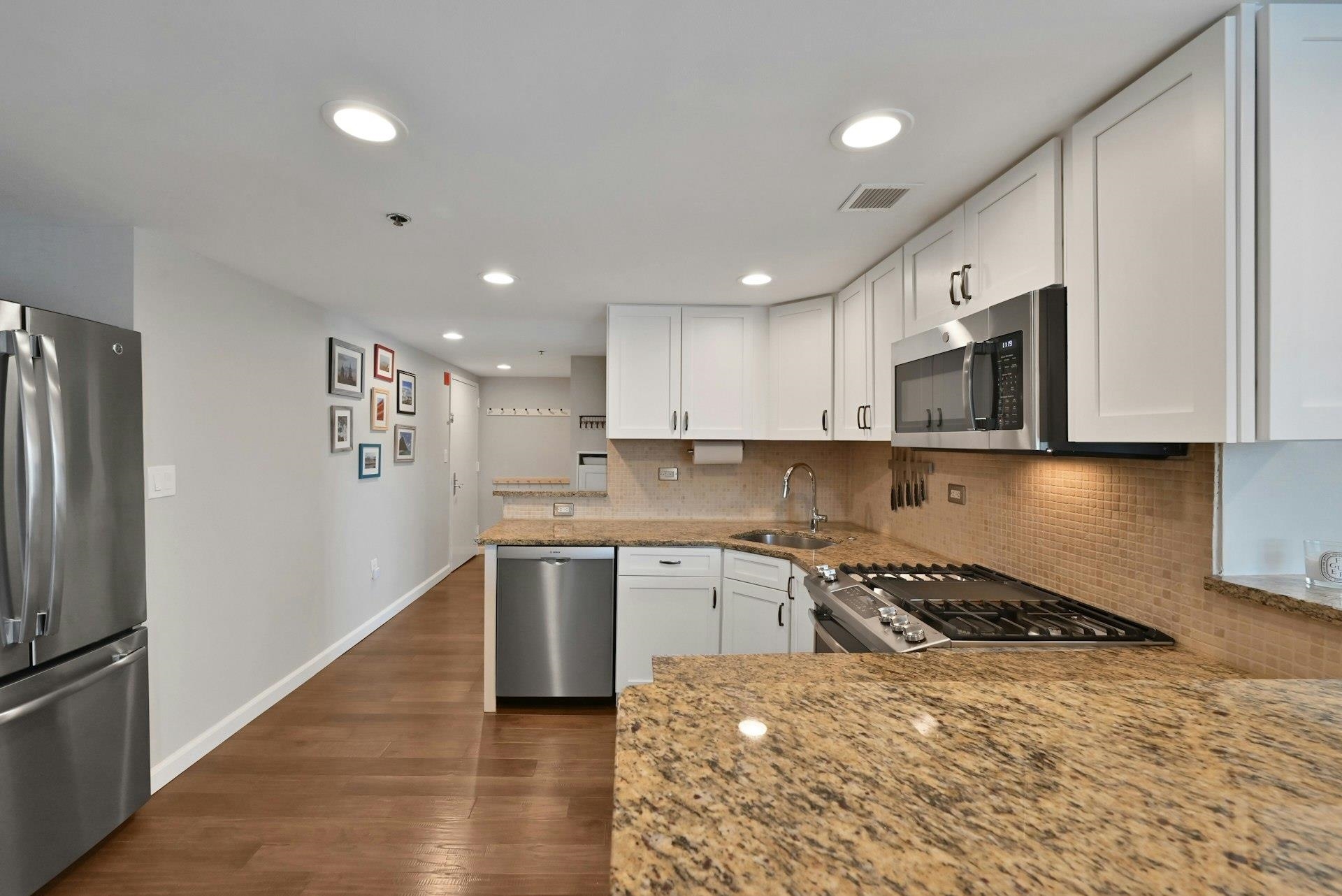 700 1ST ST Unit: 9W
