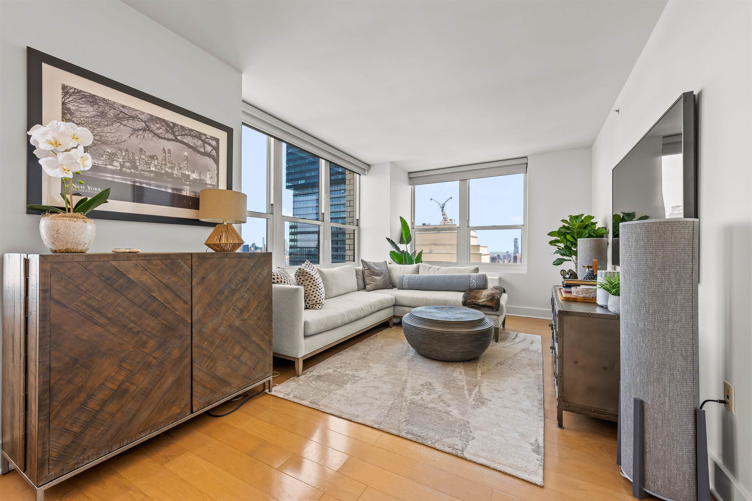 88 MORGAN ST Unit: PH6-3