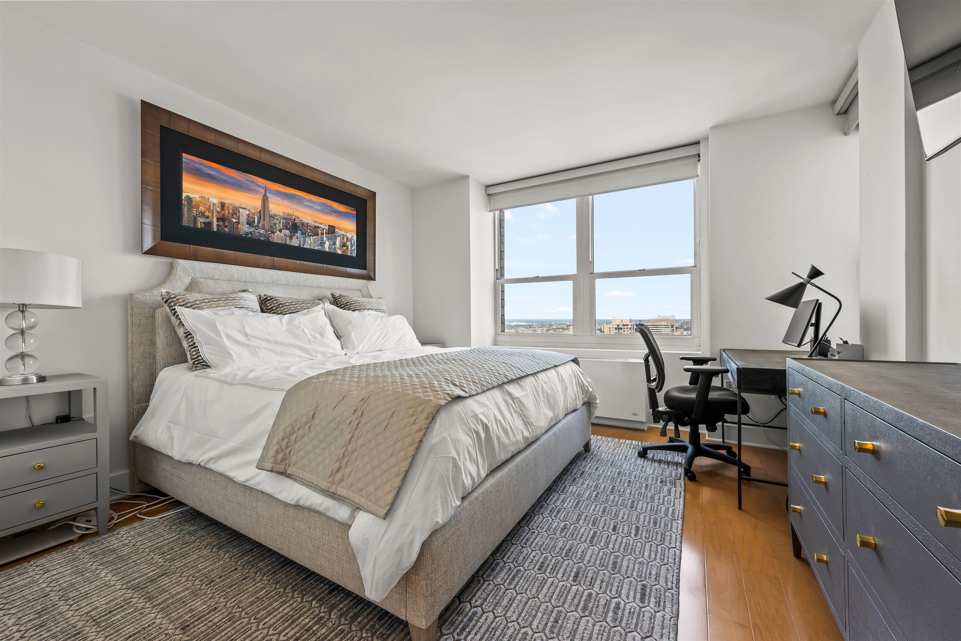 88 MORGAN ST Unit: PH6-3