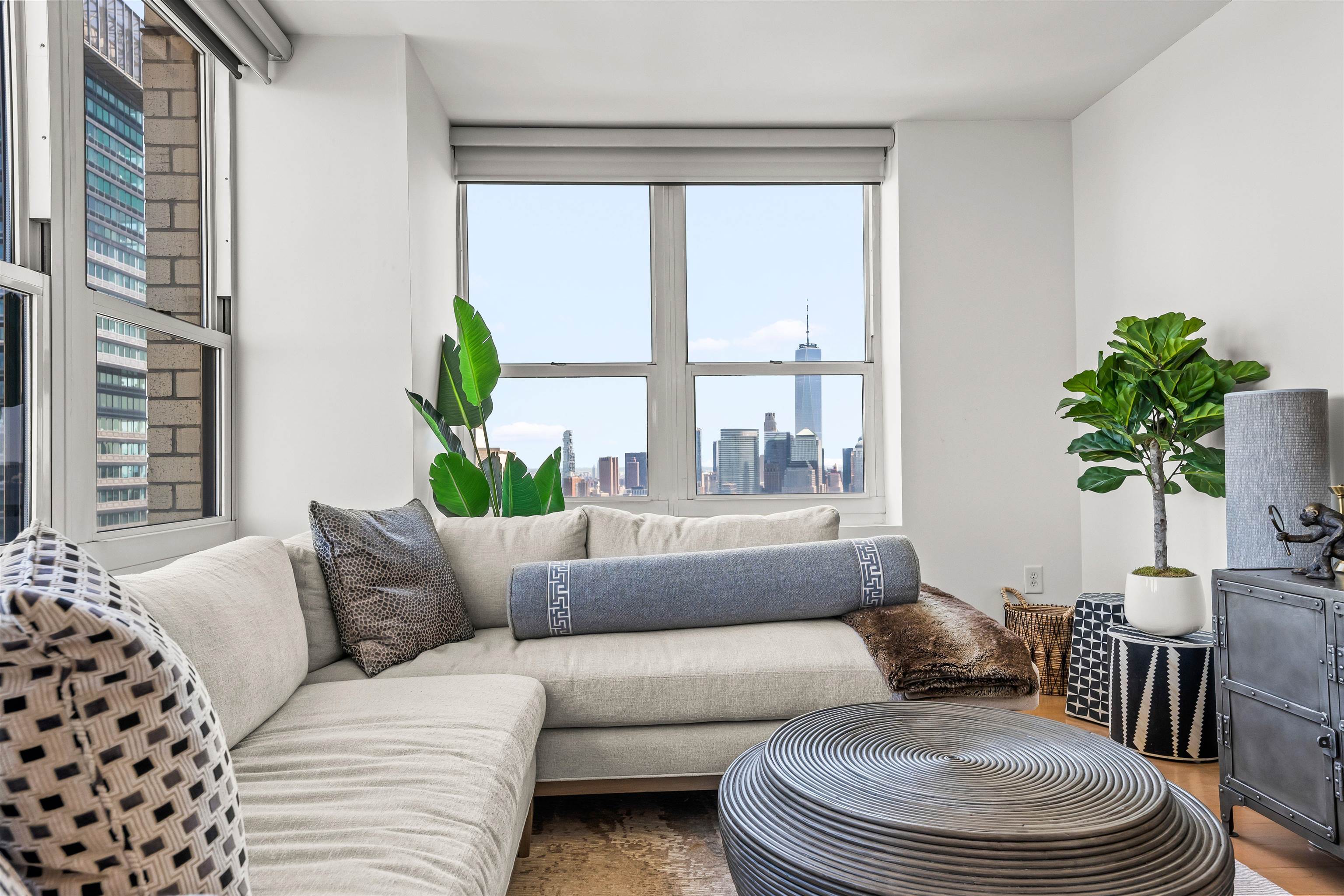 88 MORGAN ST Unit: PH6-3