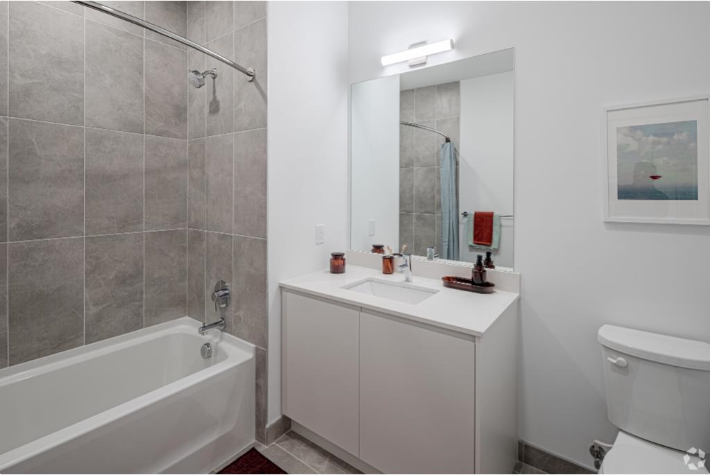 3 NEW YORK AVE Unit: 442