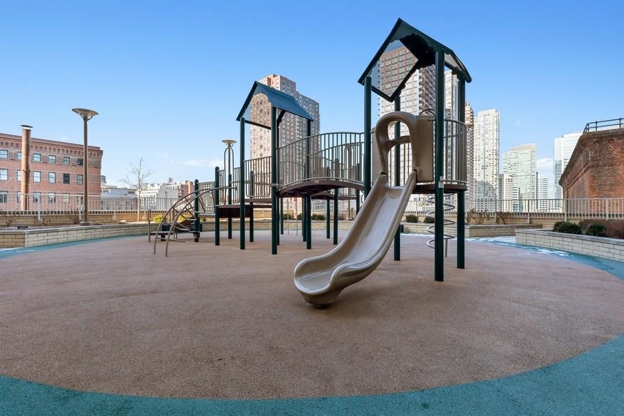 88 MORGAN ST Unit: 5503