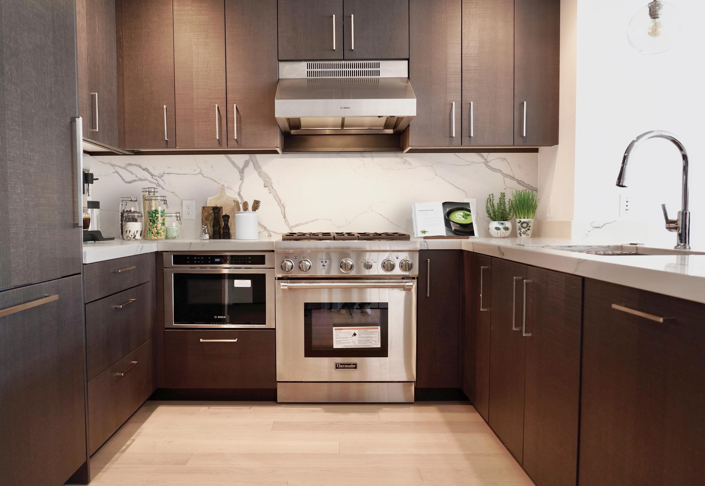 1400 HUDSON ST Unit: 510