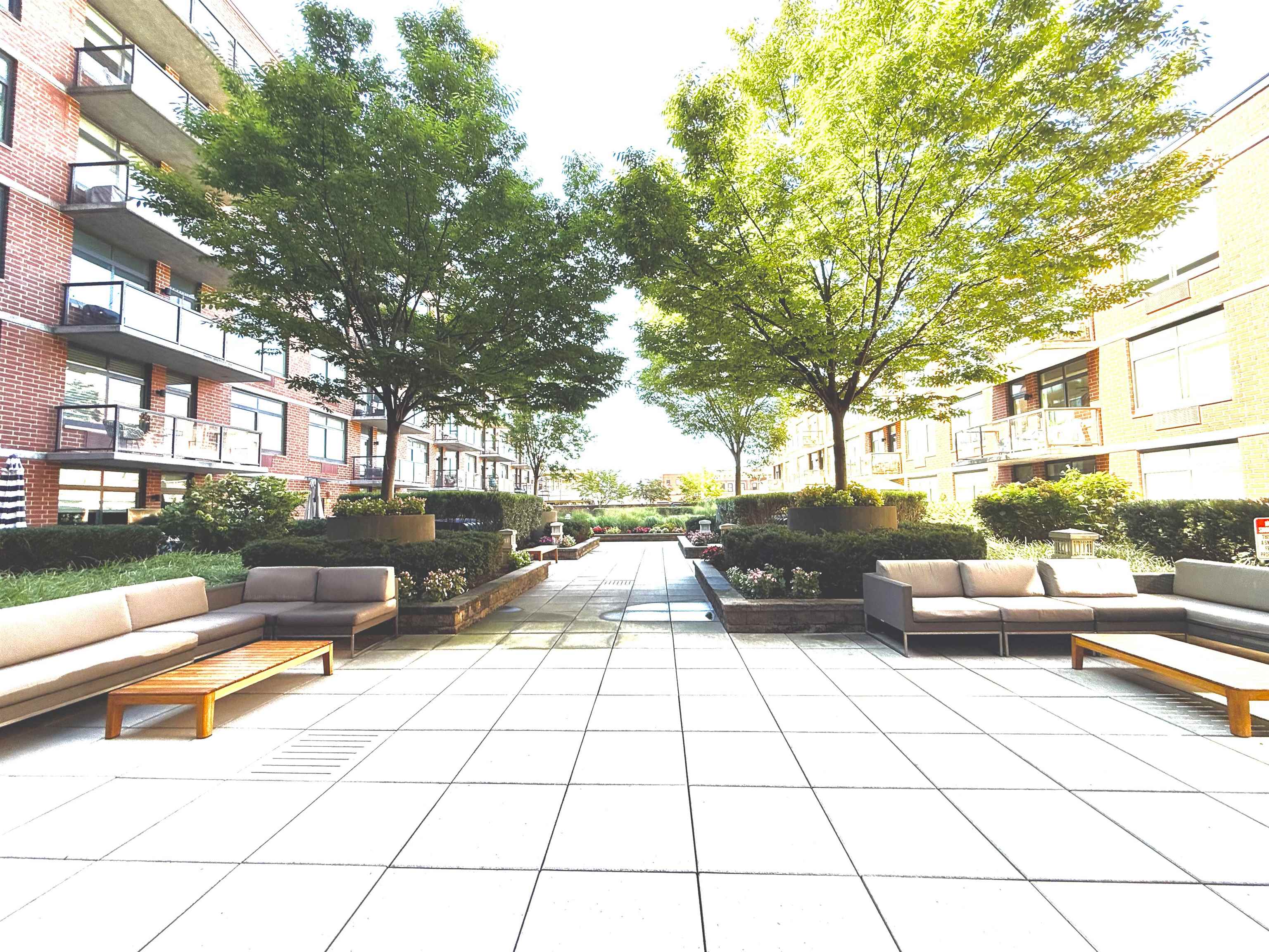 1400 HUDSON ST Unit: 510