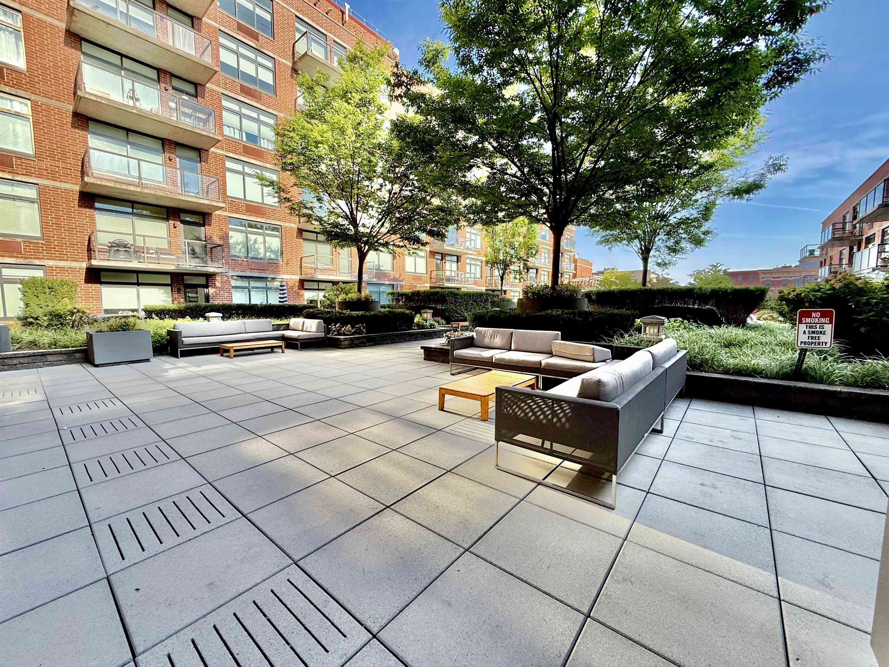 1400 HUDSON ST Unit: 510