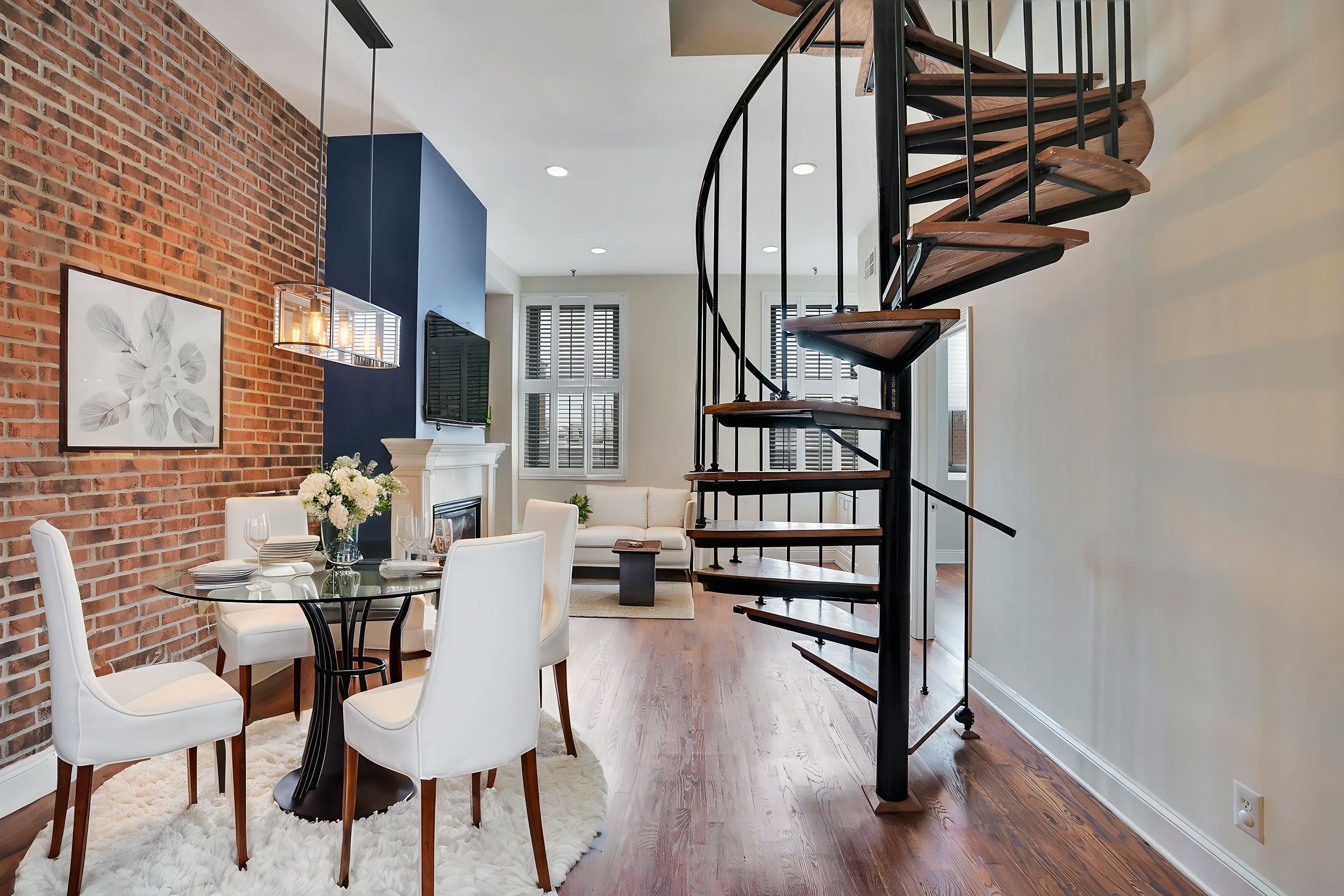 167 WAYNE ST Unit: 403T