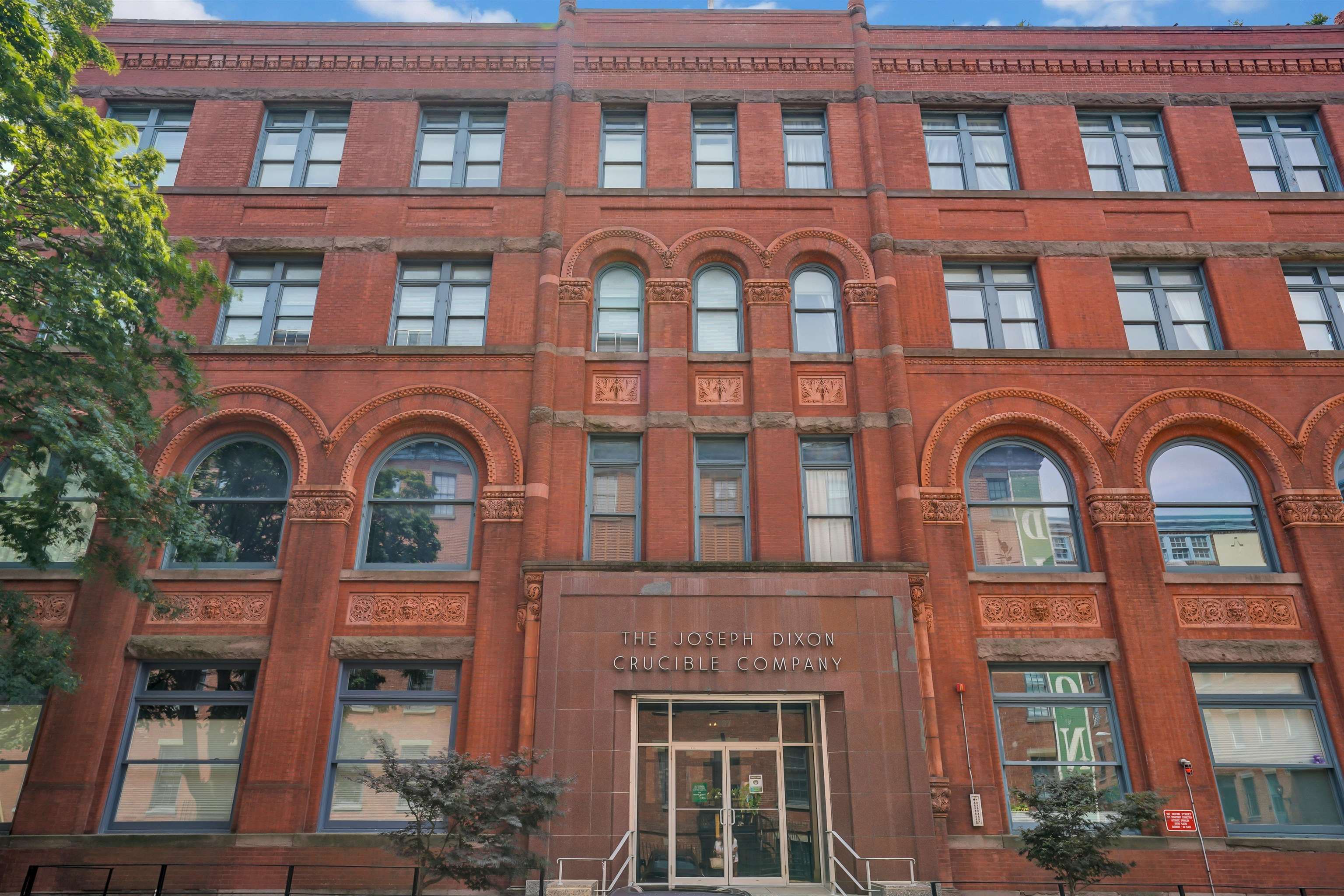 167 WAYNE ST Unit: 403T