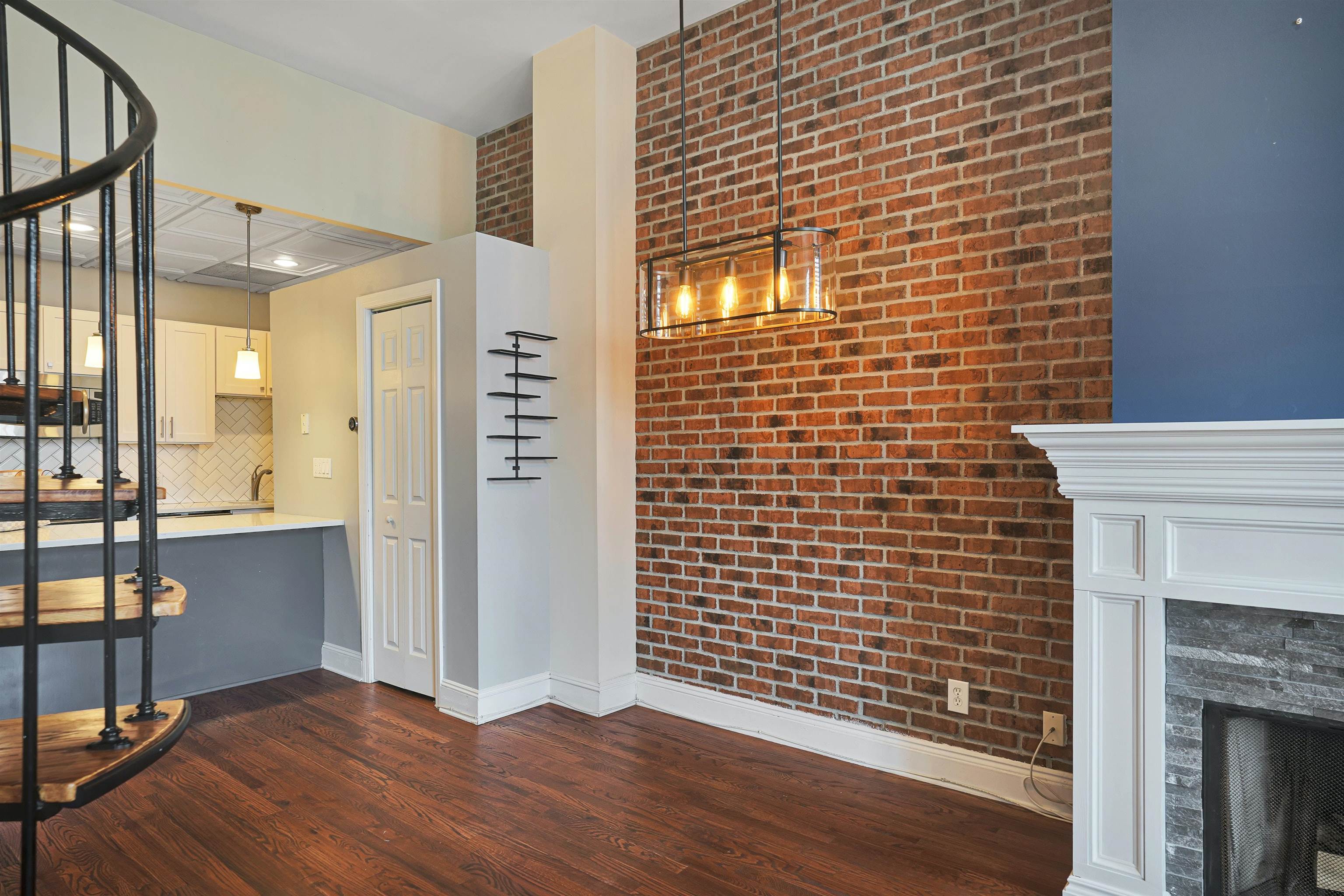 167 WAYNE ST Unit: 403T