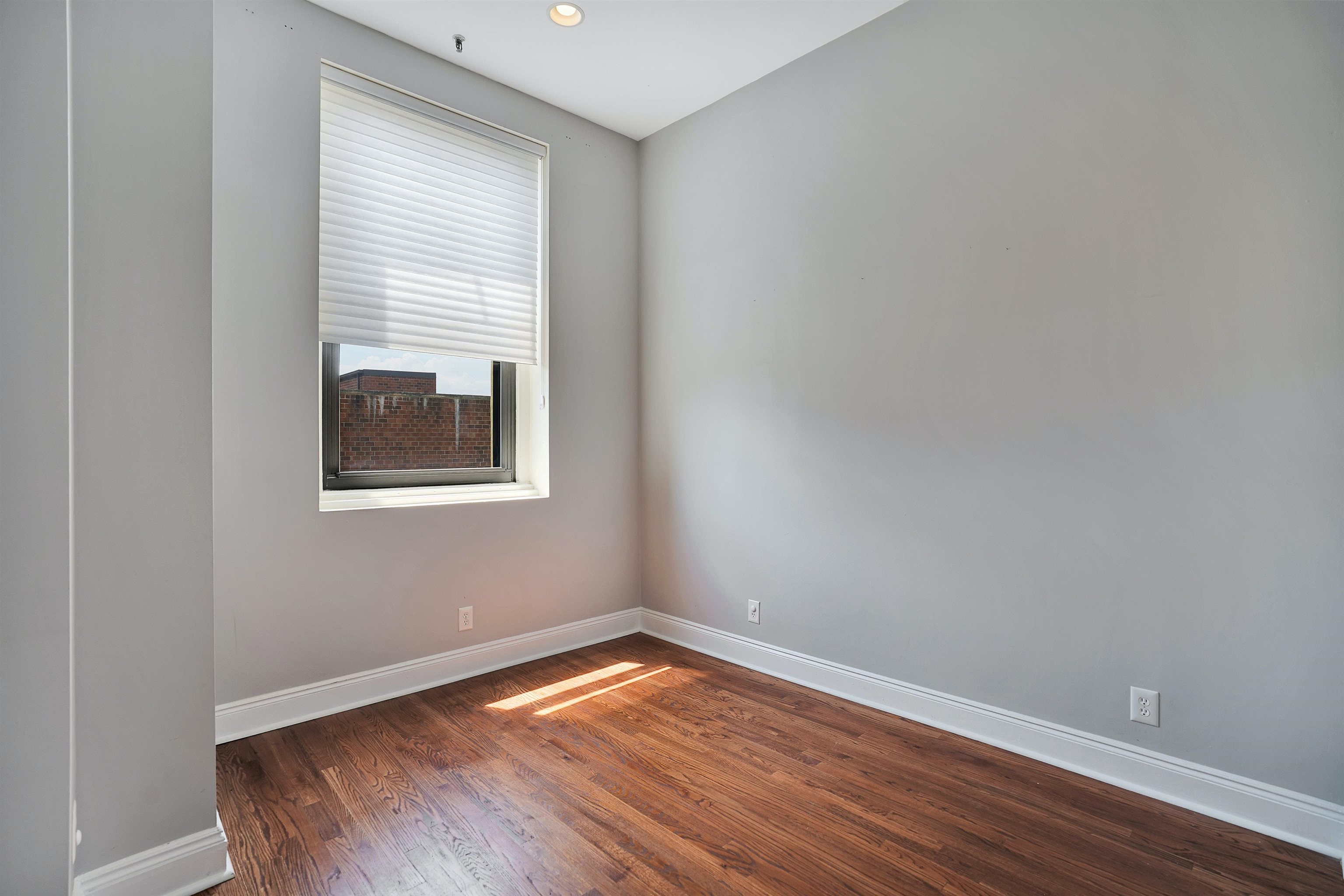 167 WAYNE ST Unit: 403T