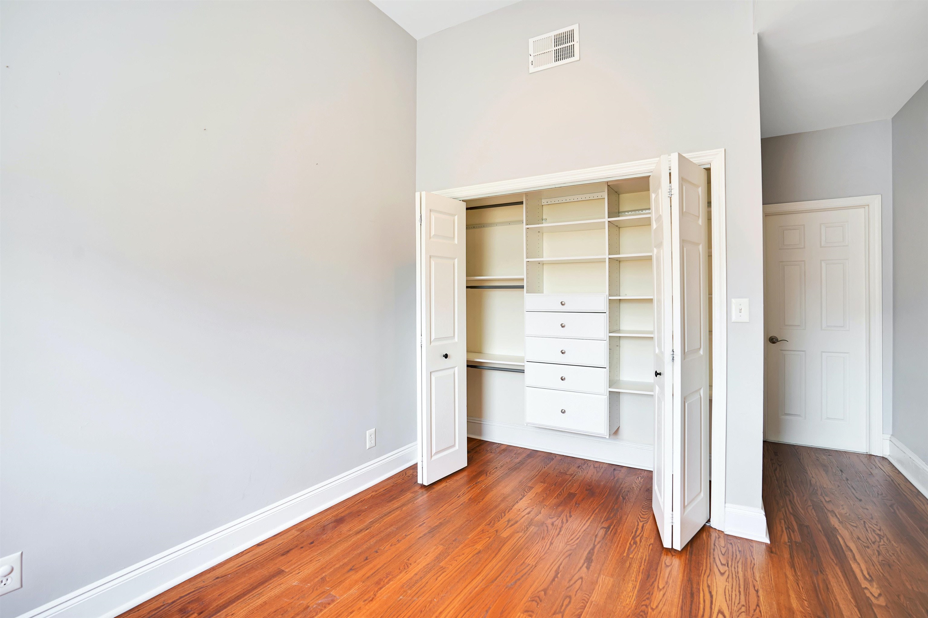 167 WAYNE ST Unit: 403T