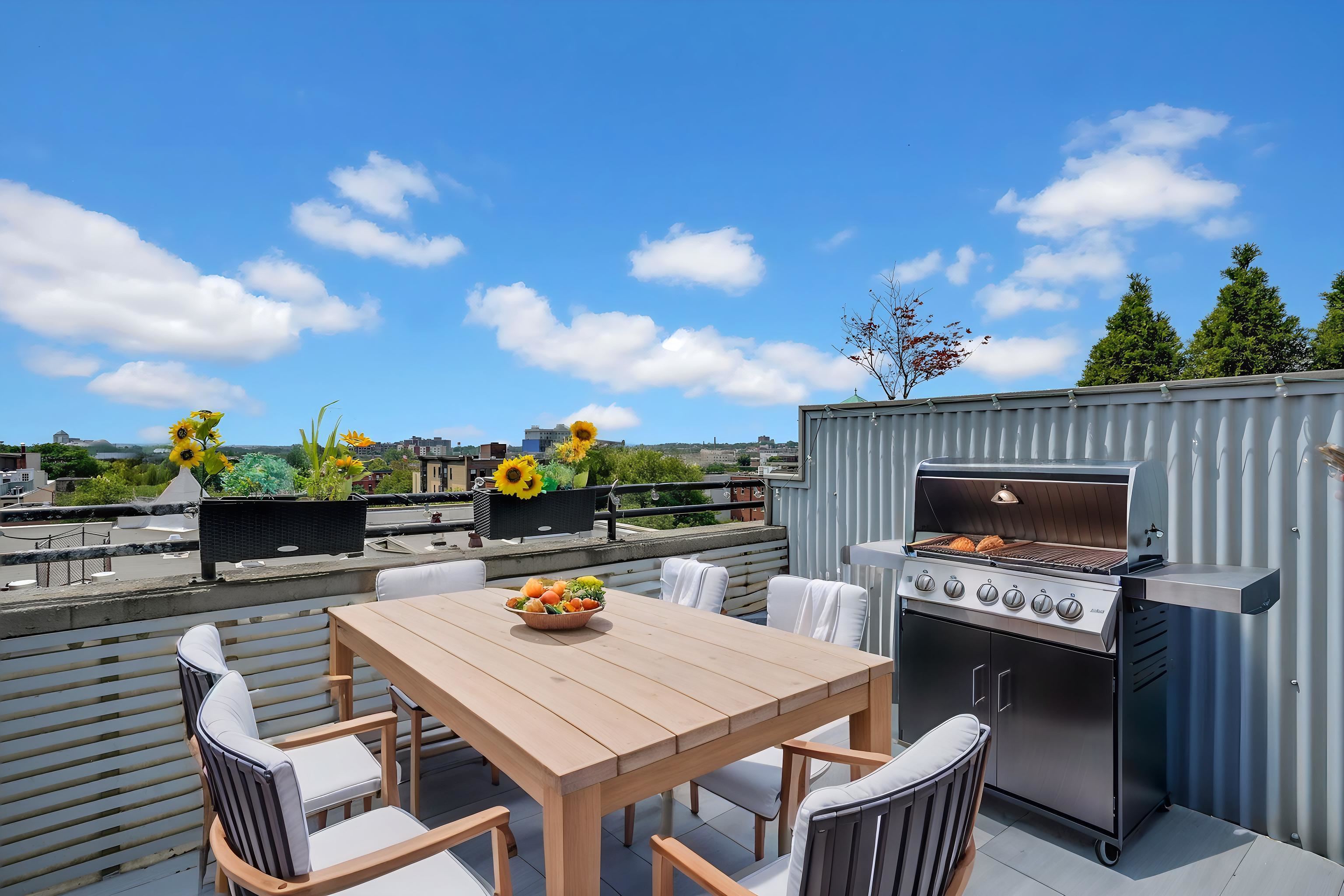 167 WAYNE ST Unit: 403T