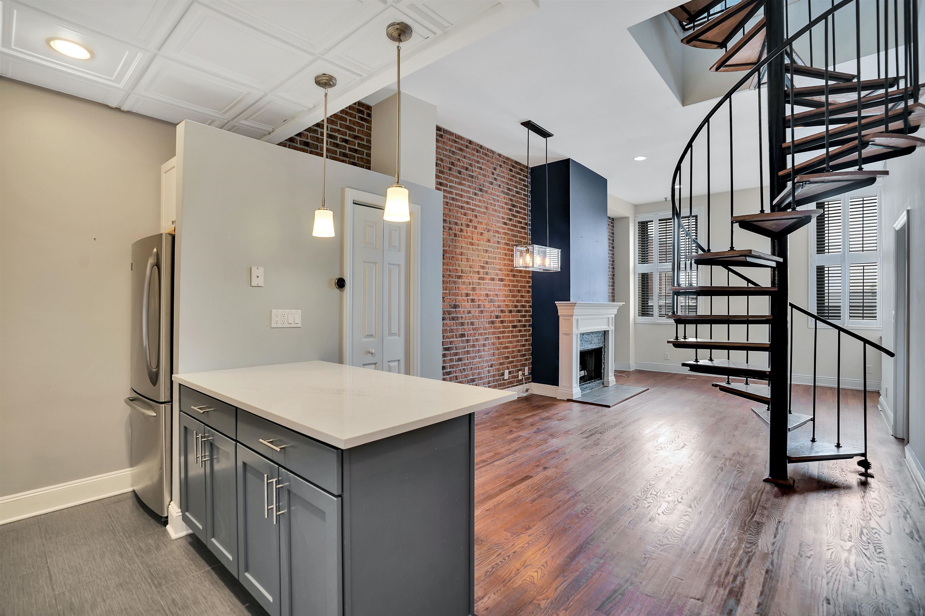 167 WAYNE ST Unit: 403T