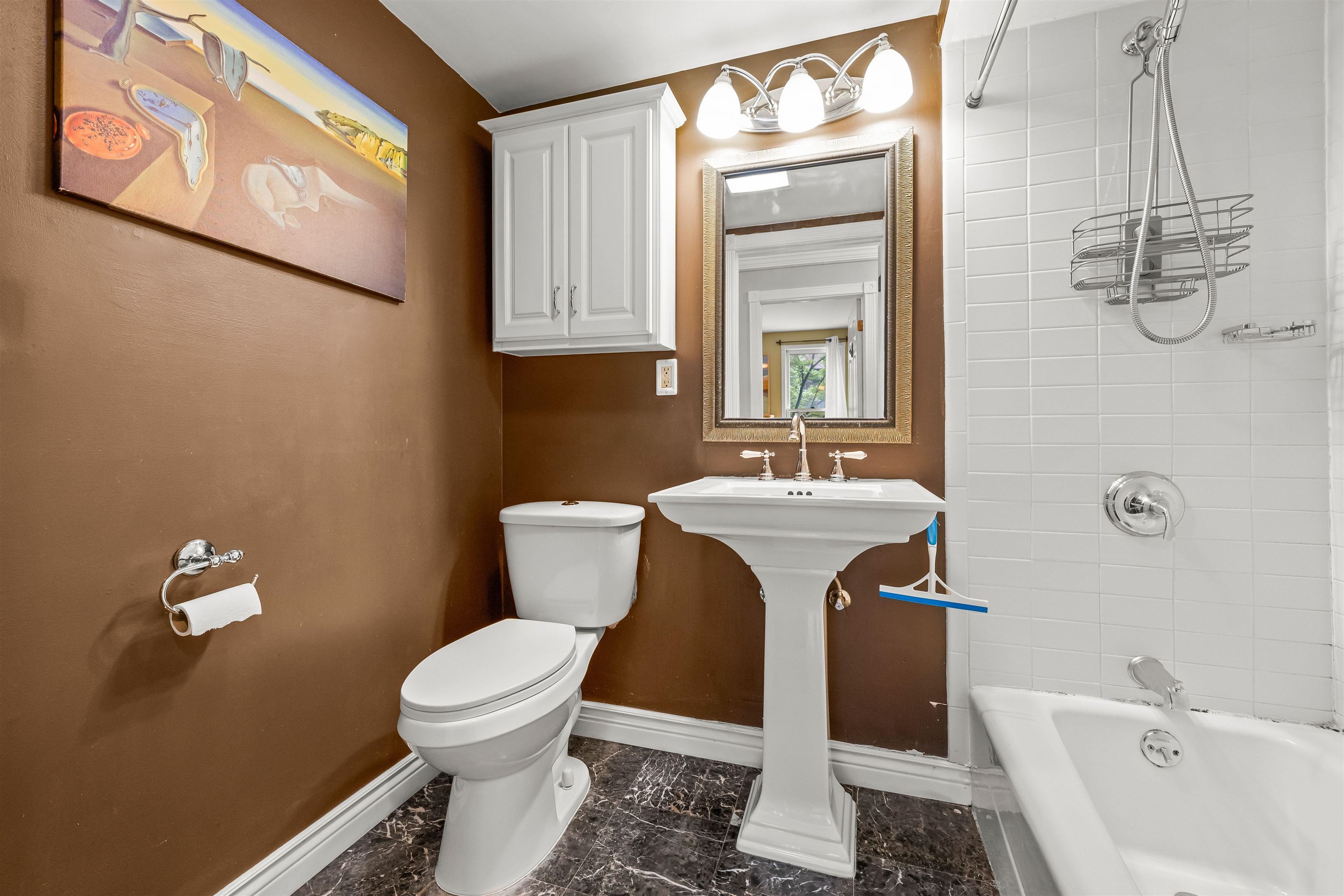 180 WASHINGTON ST Unit: 5