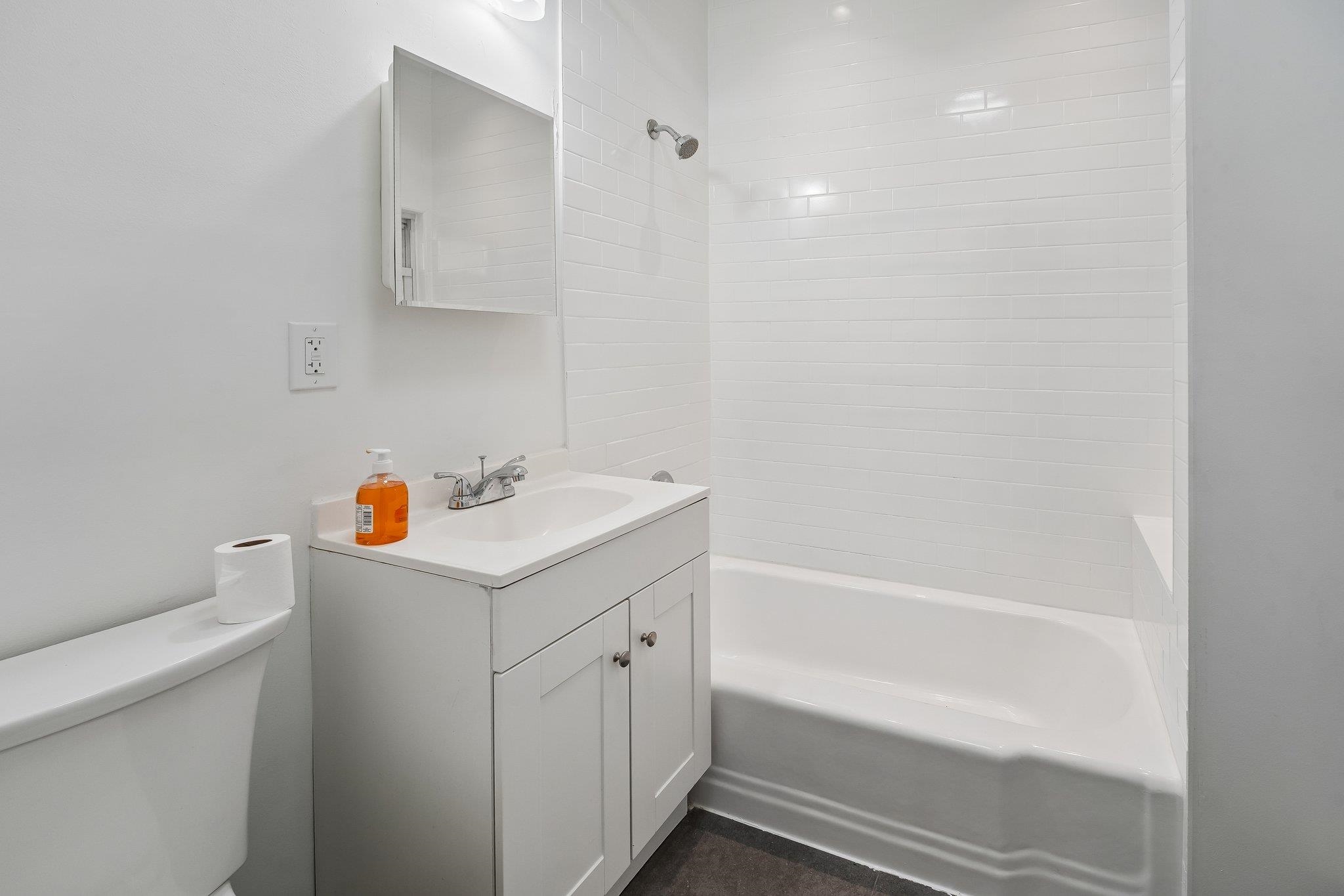 154 WEST 29TH ST Unit: 2