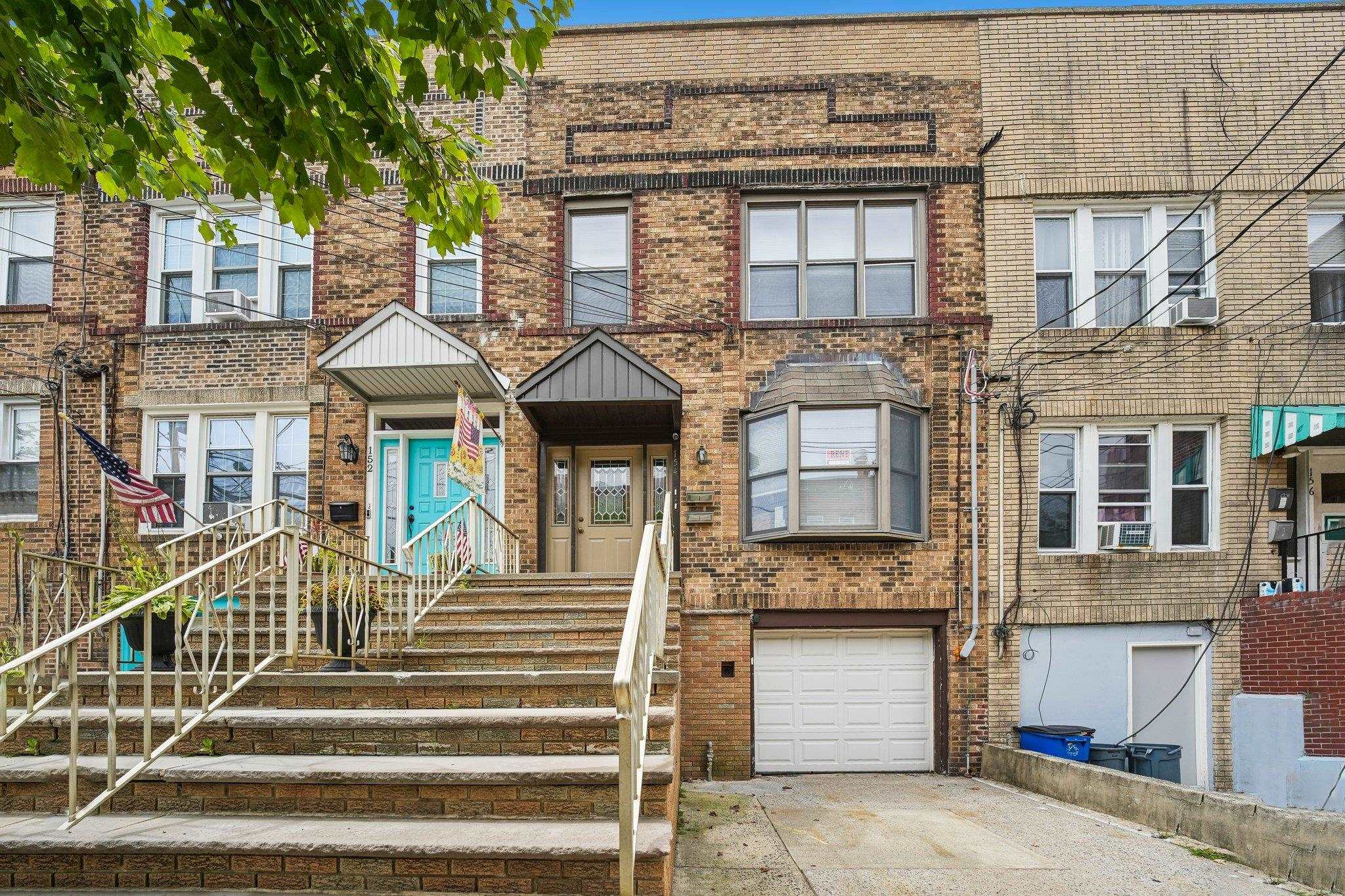 154 WEST 29TH ST Unit: 2
