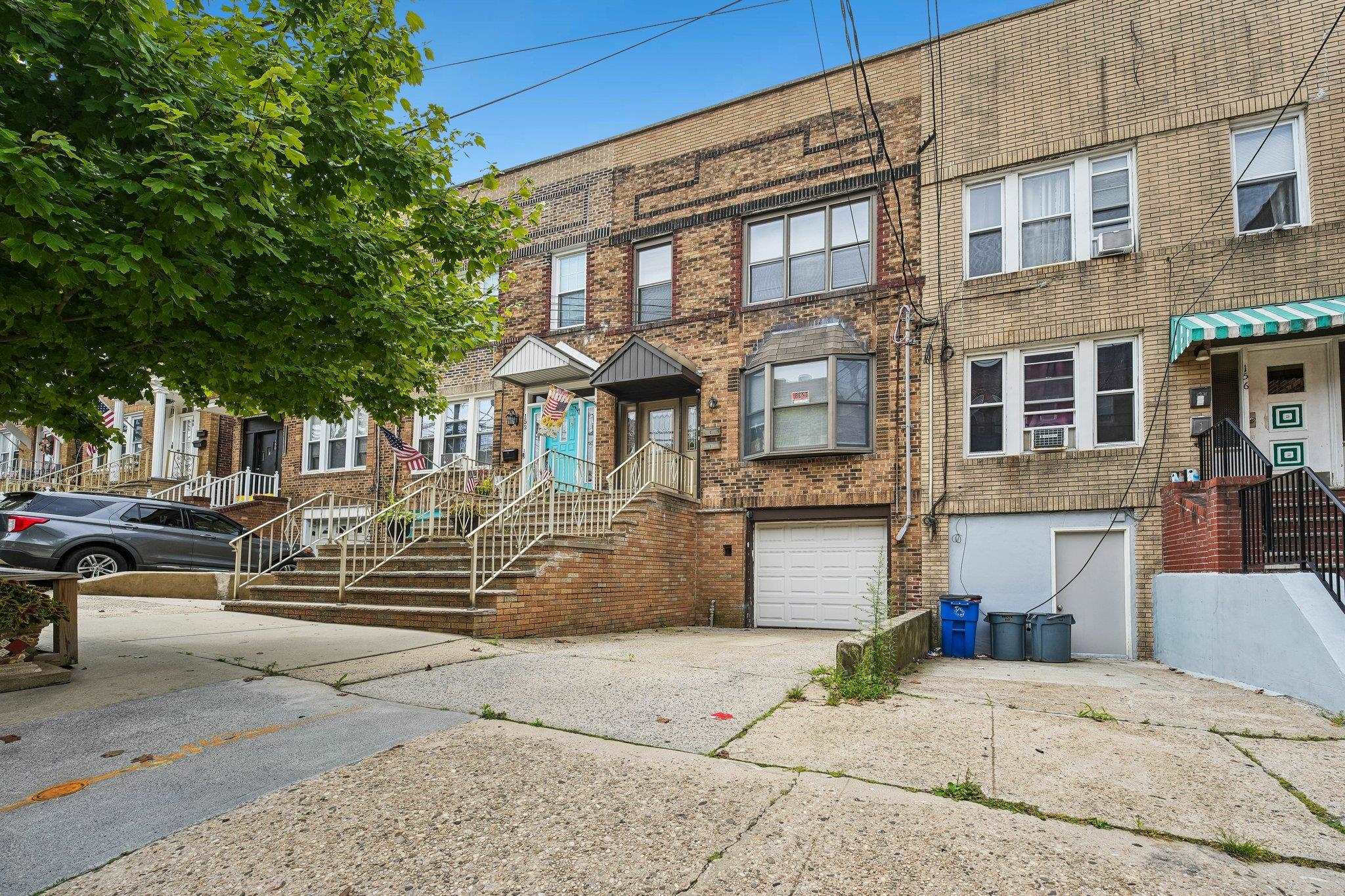 154 WEST 29TH ST Unit: 2