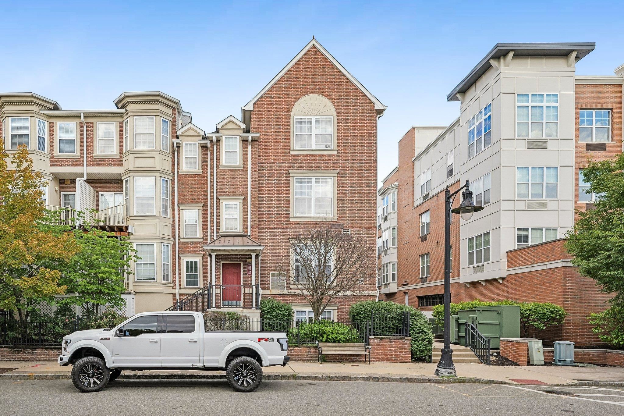 200 DEY ST Unit: 231