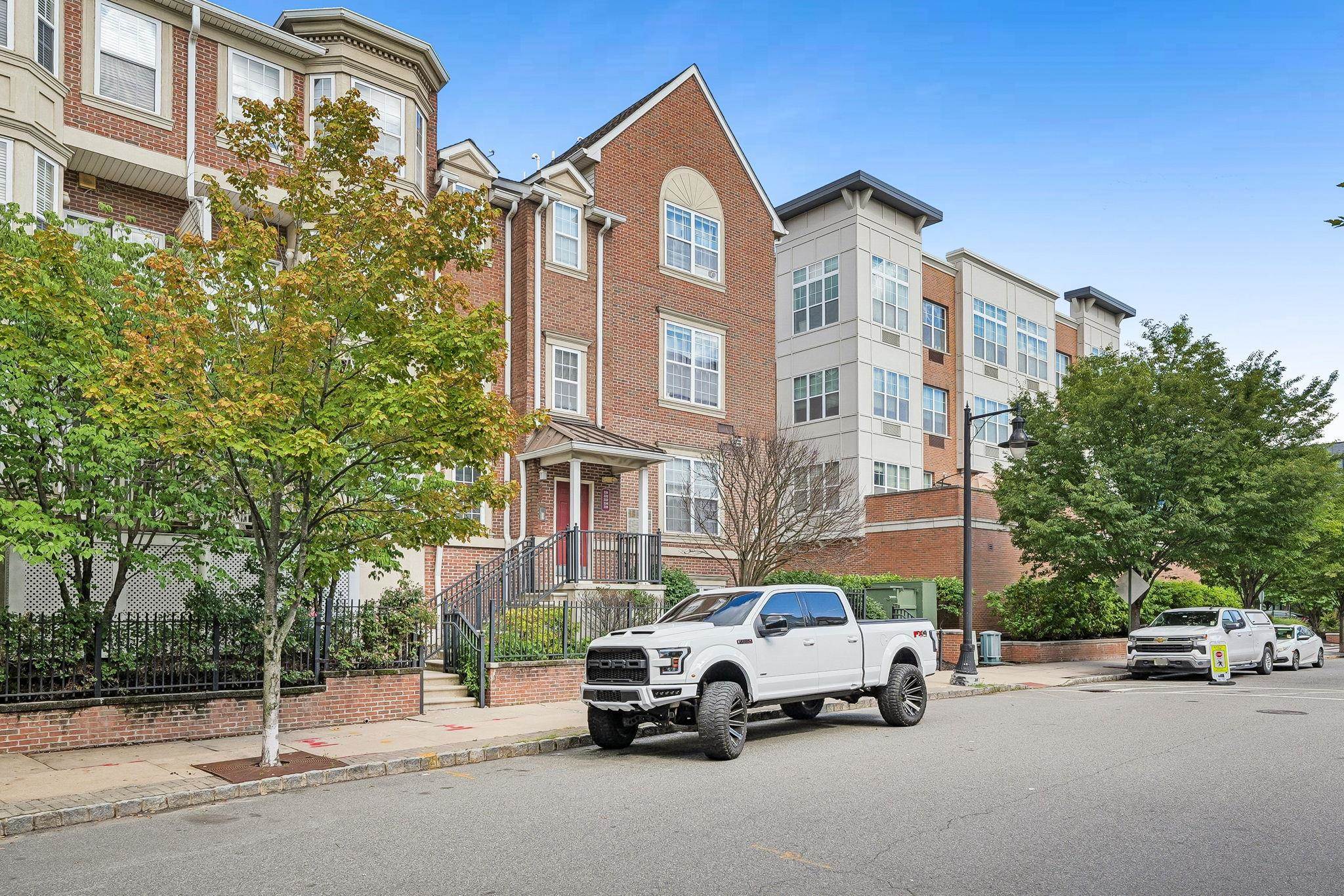 200 DEY ST Unit: 231