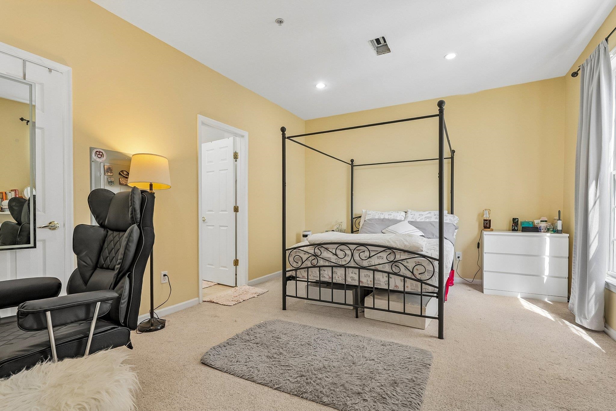 200 DEY ST Unit: 231