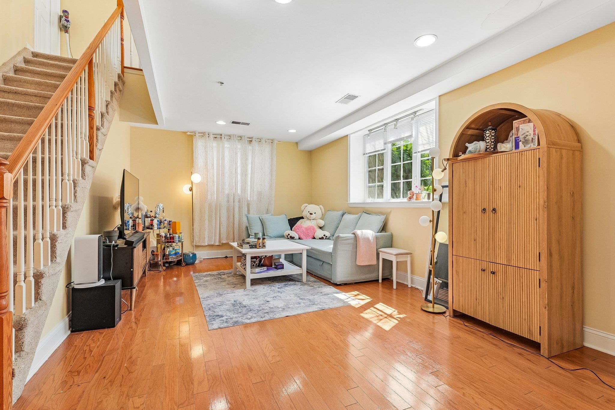 200 DEY ST Unit: 231