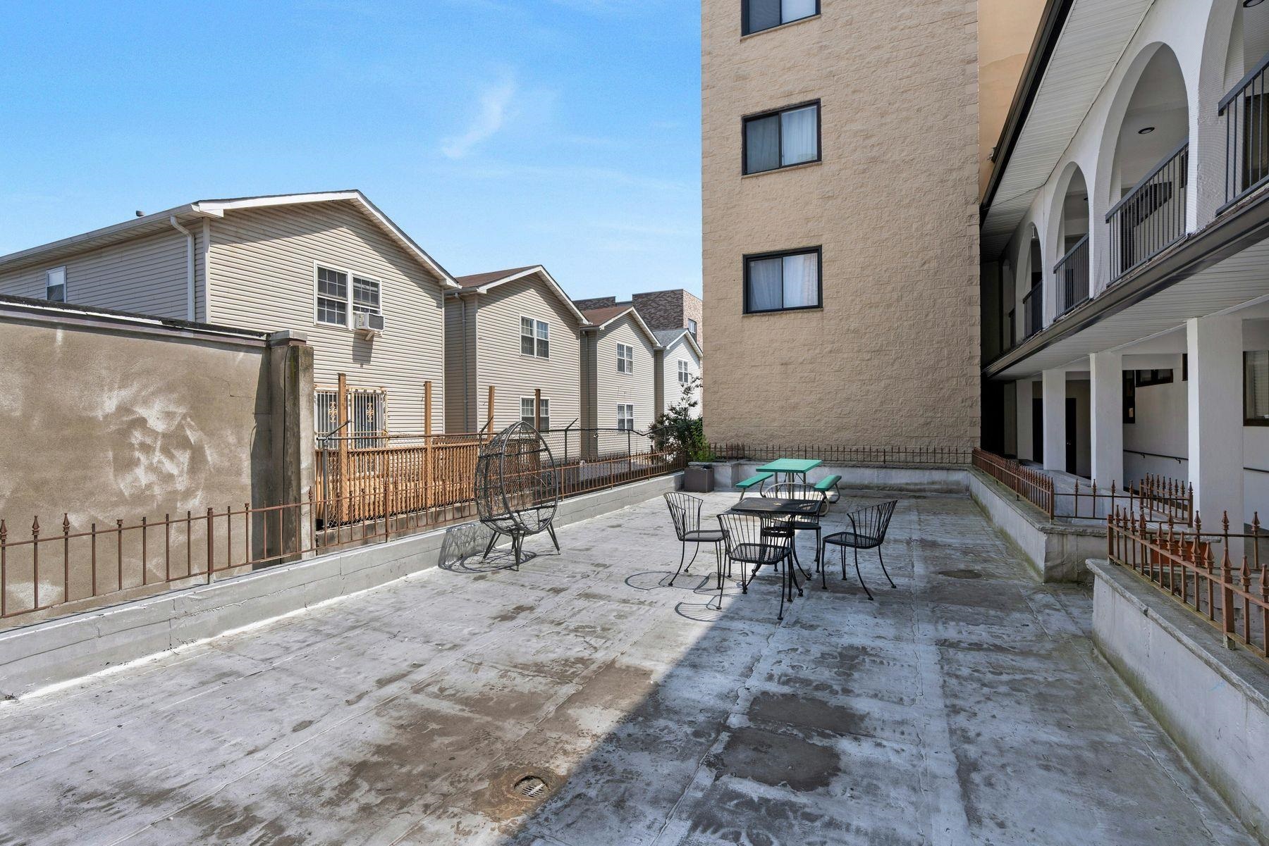 200 PATERSON PLANK RD Unit: 401