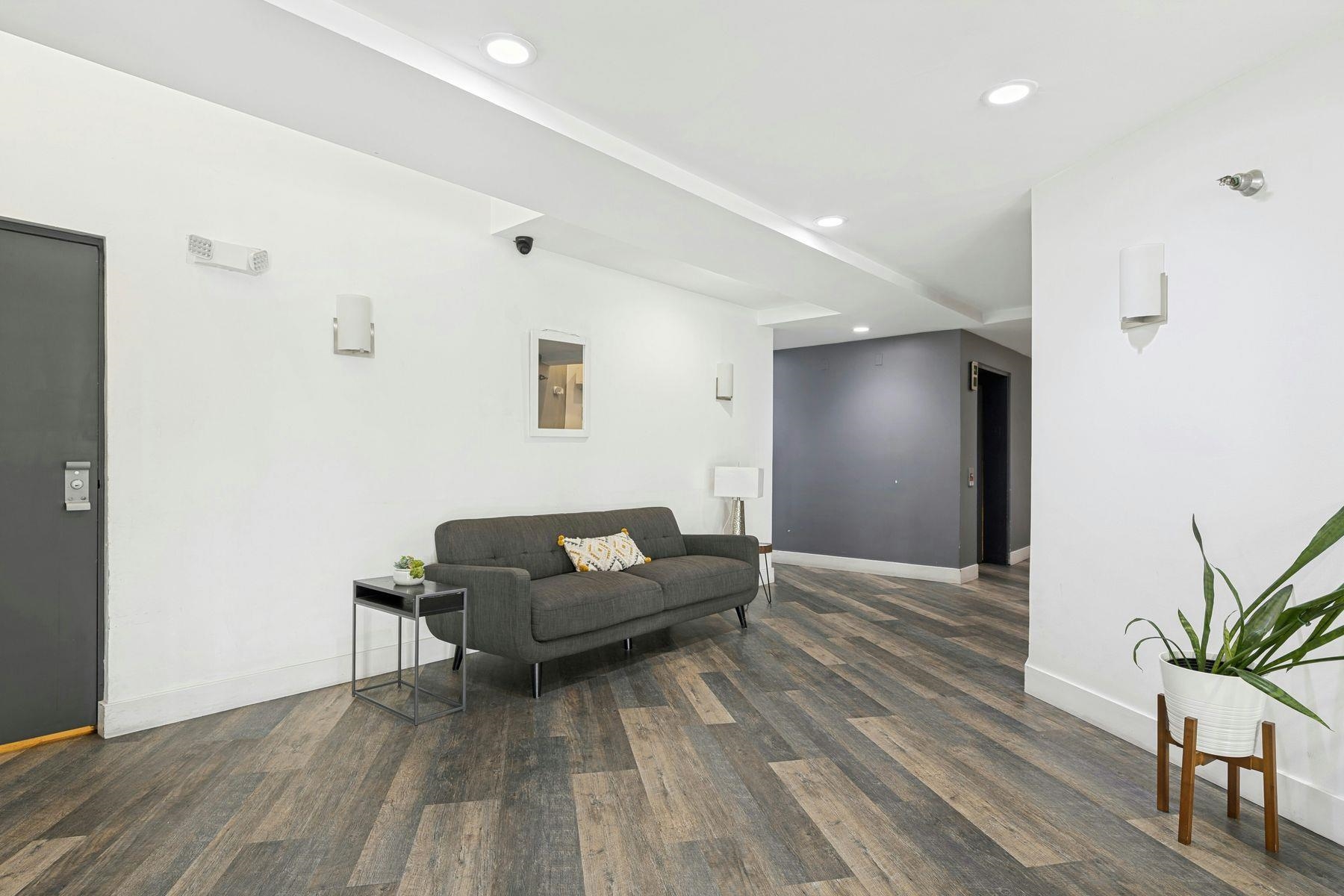200 PATERSON PLANK RD Unit: 401