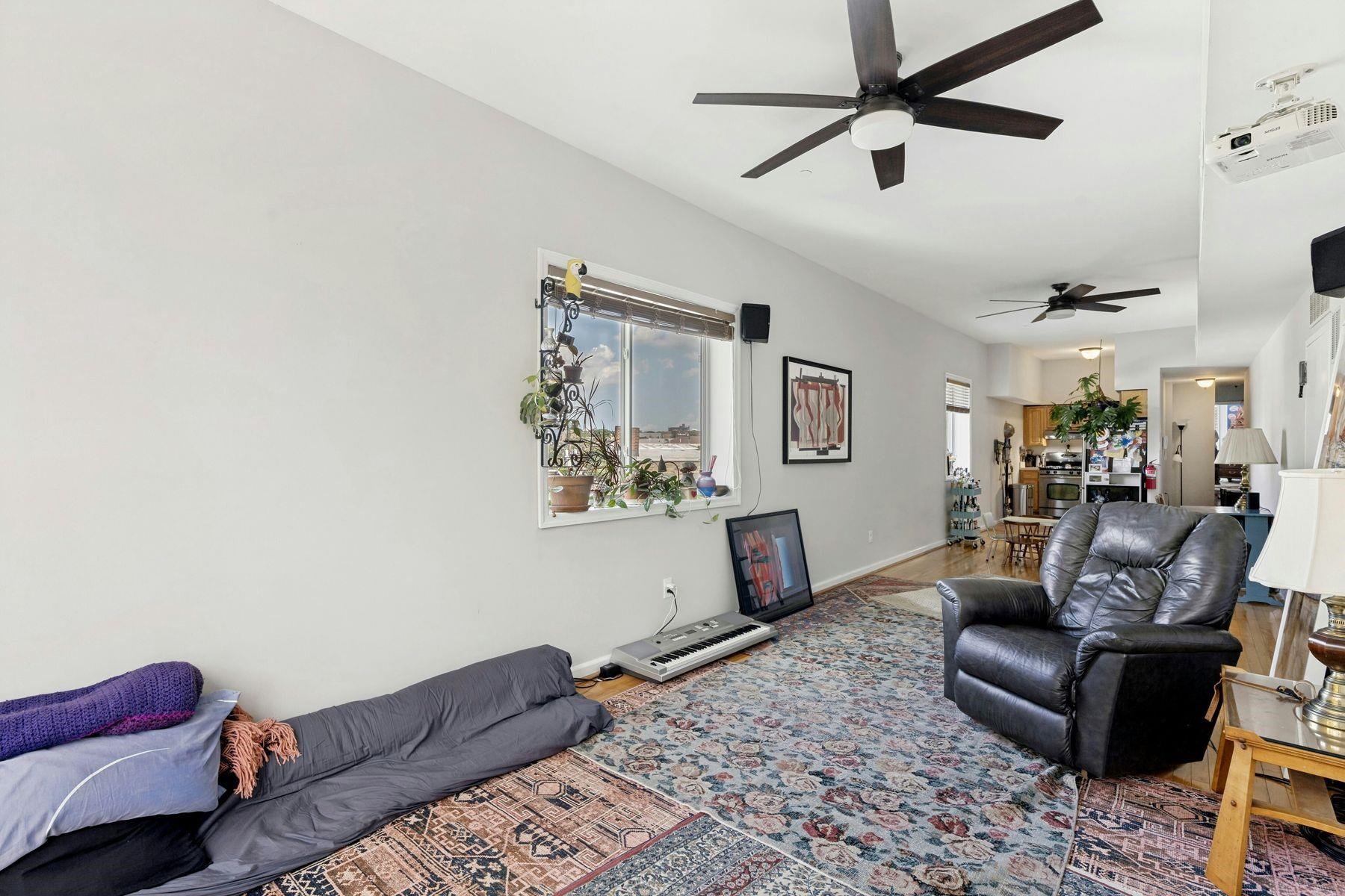 200 PATERSON PLANK RD Unit: 401