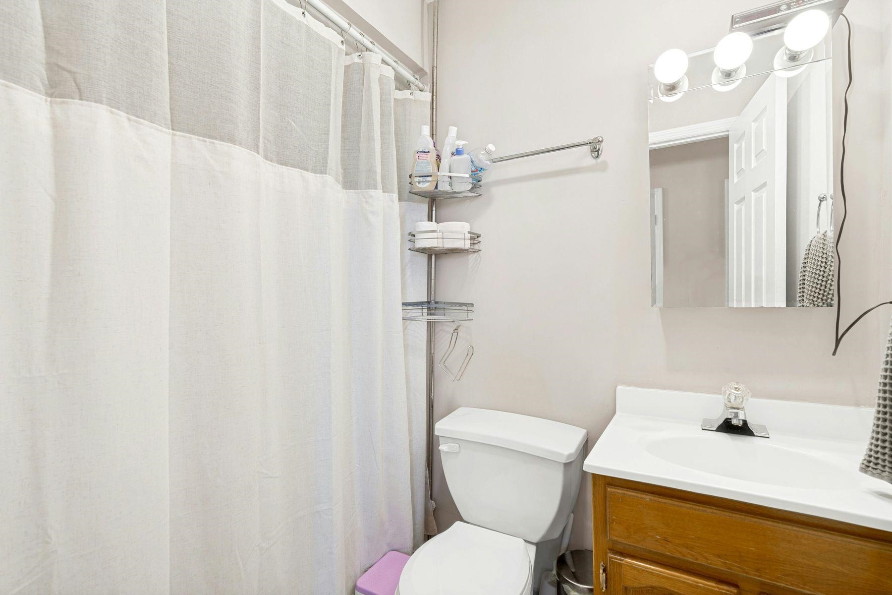 200 PATERSON PLANK RD Unit: 401