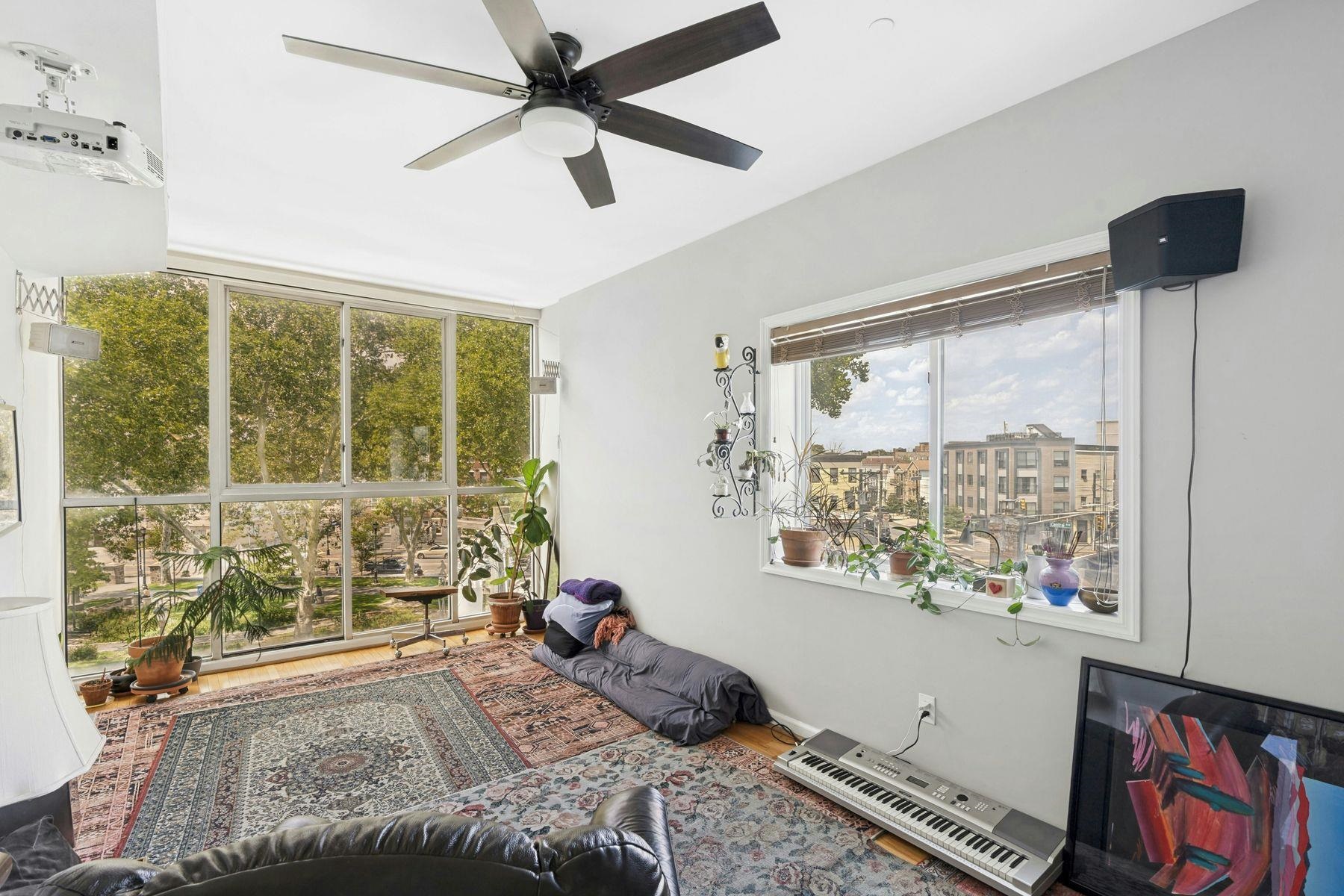 200 PATERSON PLANK RD Unit: 401