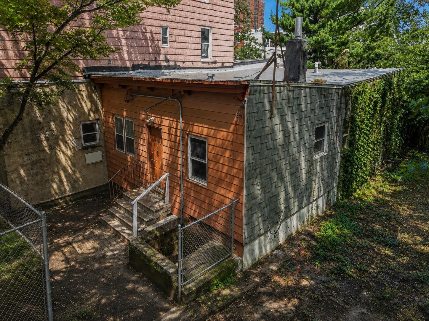 414 MONASTERY PL Rear