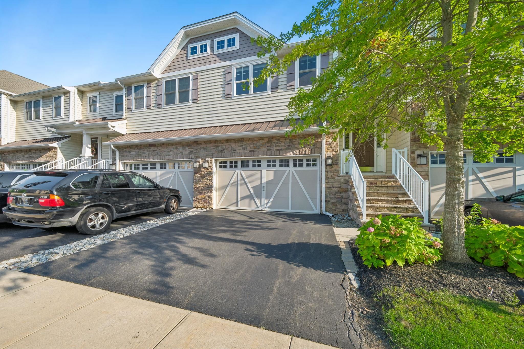56 ECKERT DRIVE Unit: 4204