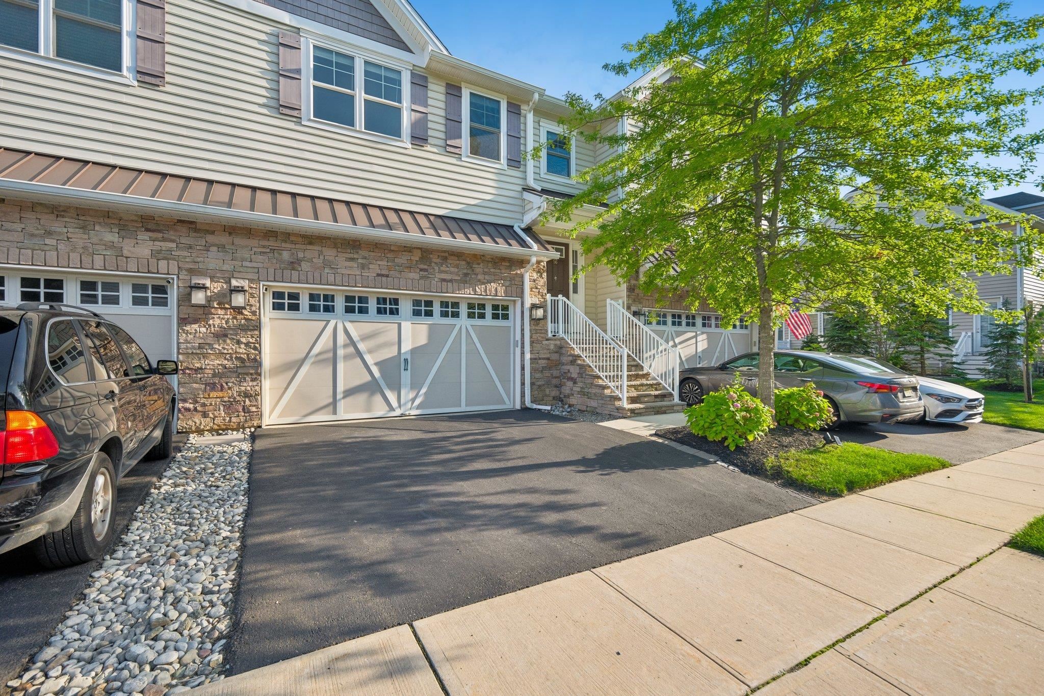 56 ECKERT DRIVE Unit: 4204