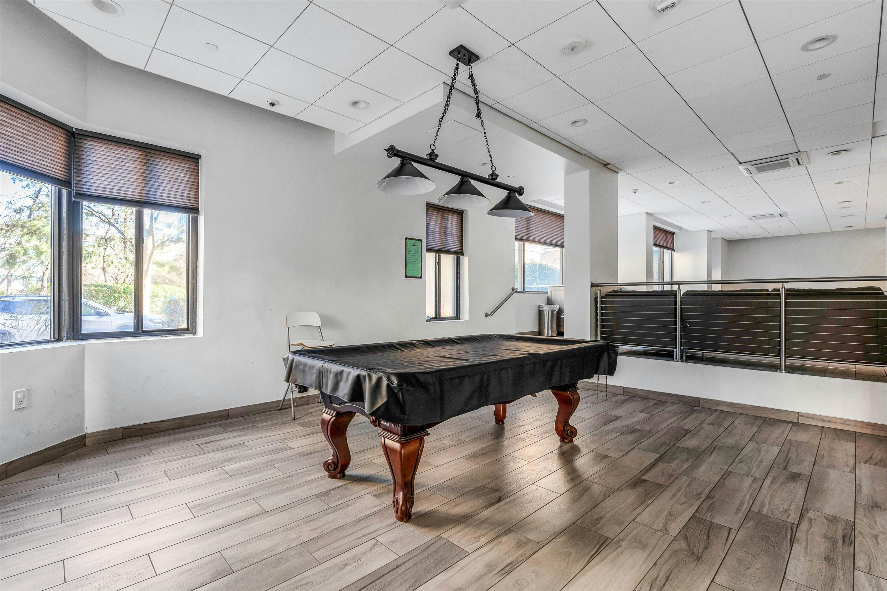 45 RIVER DR SOUTH Unit: 702