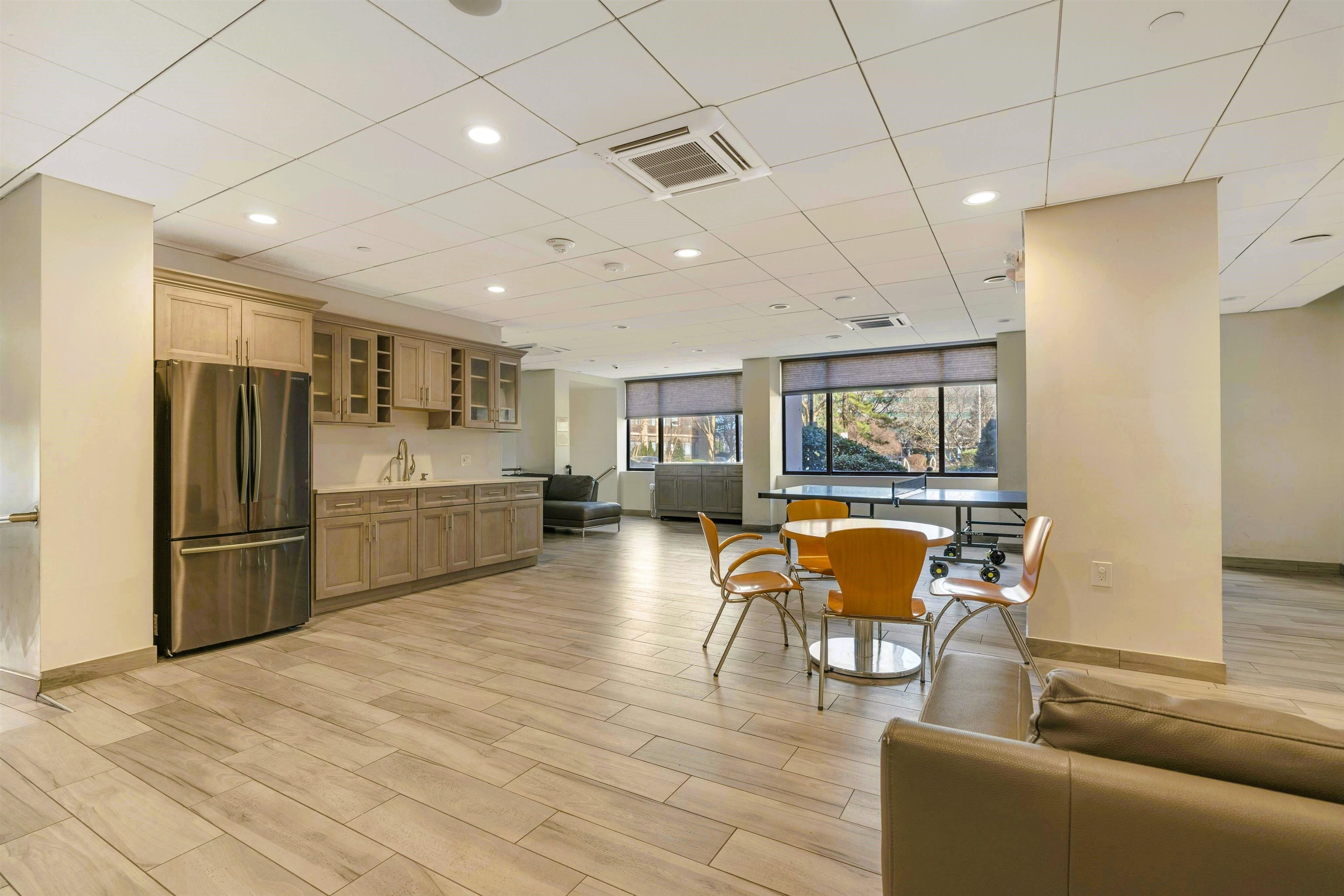 45 RIVER DR SOUTH Unit: 702